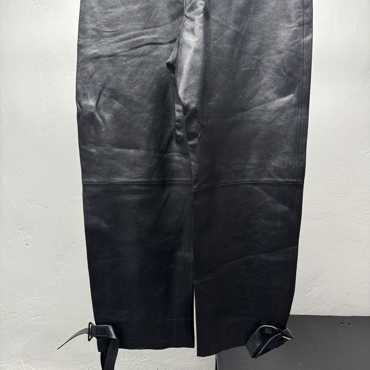 Bottega Veneta Bottega Veneta Pre Spring 2020 Leather Buckle Trouser Pants Size US 34 / EU 50 - 12 Thumbnail