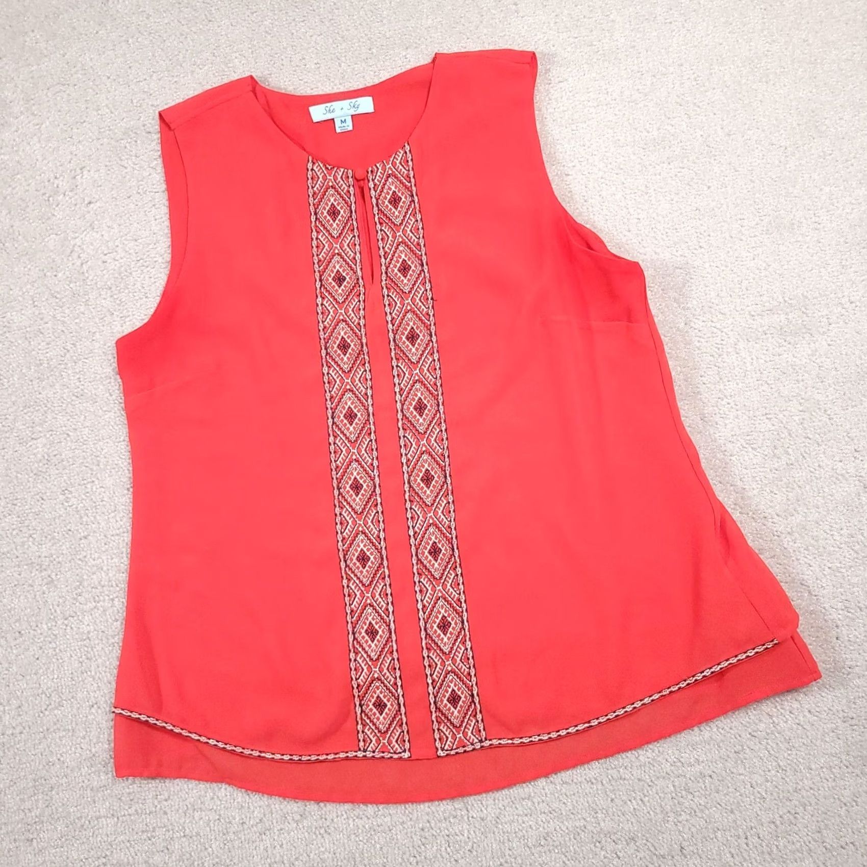 Vintage She Sky Tank Women's Medium Red Sleeveless Shirt Keyhole Neck Tiered Boho Aztec Size M / US 6-8 / IT 42-44 - 2 Thumbnail