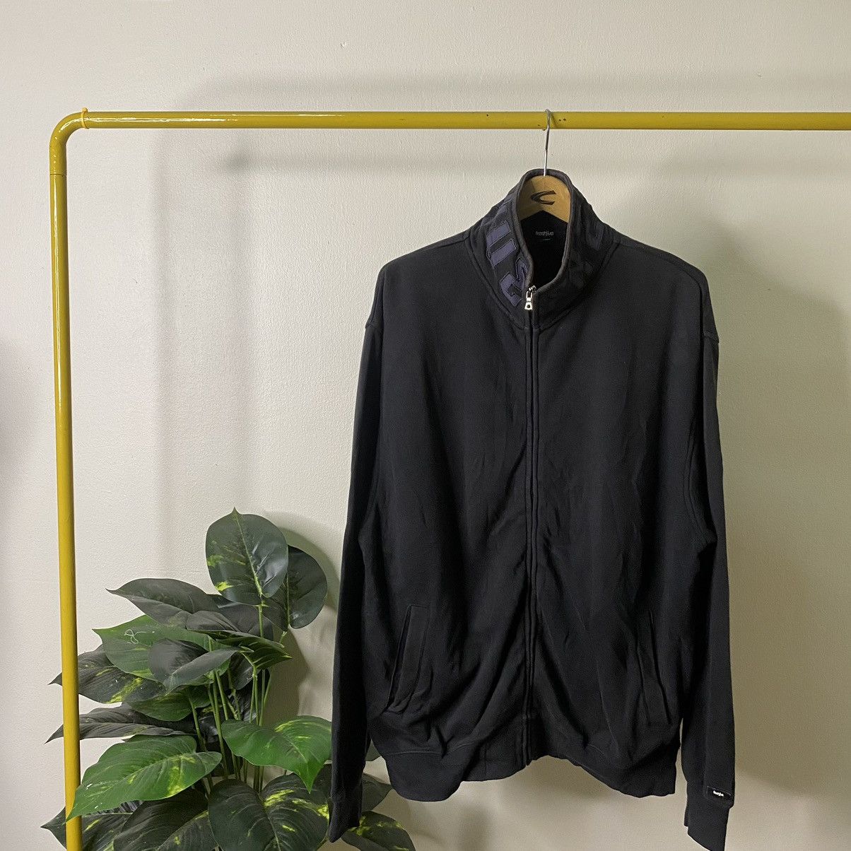 Freshjive × Vintage Vintage Y2K Freshjive Zip Up Jacket Size US L / EU 52-54 / 3 - 1 Thumbnail