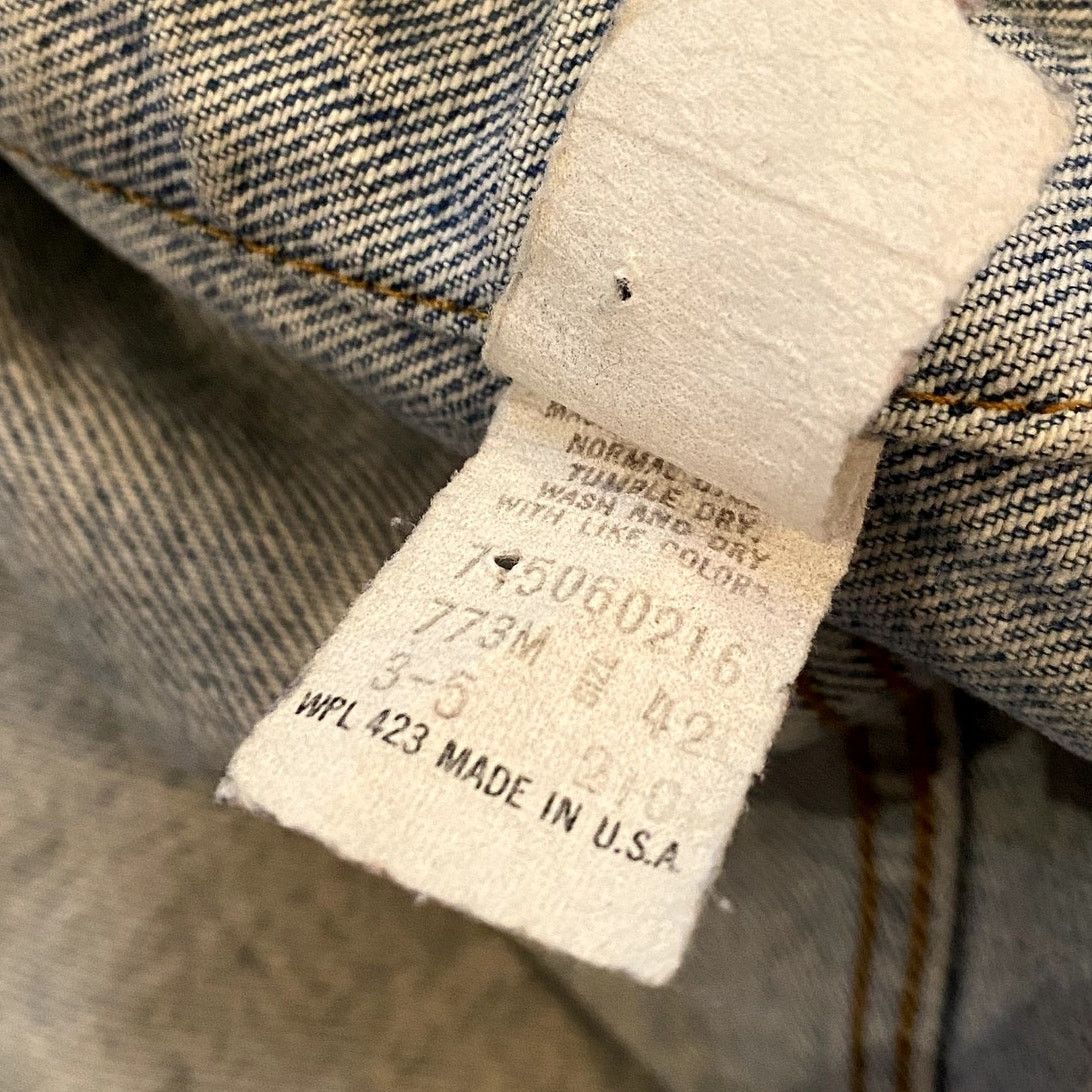 Levi's Vintage Levi's Custom Embroidered RIP Denim Trucker Jacket Size US M / EU 48-50 / 2 - 9 Thumbnail