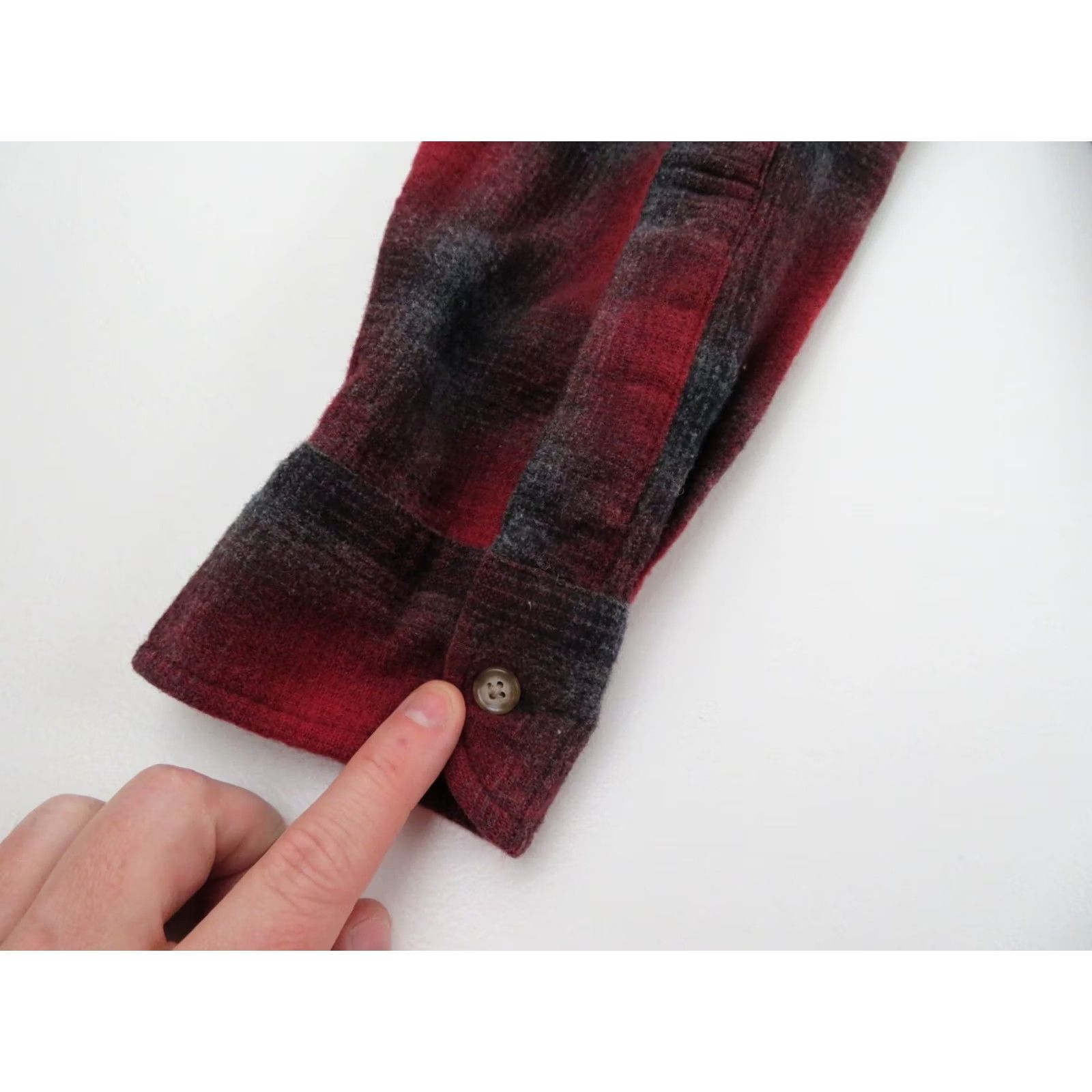 Pendleton VINTAGE Pendleton Beach Boys Wool Flannel Shadow Plaid Ombre Scout Shirt Mens Large Size US M / EU 48-50 / 2 - 7 Thumbnail