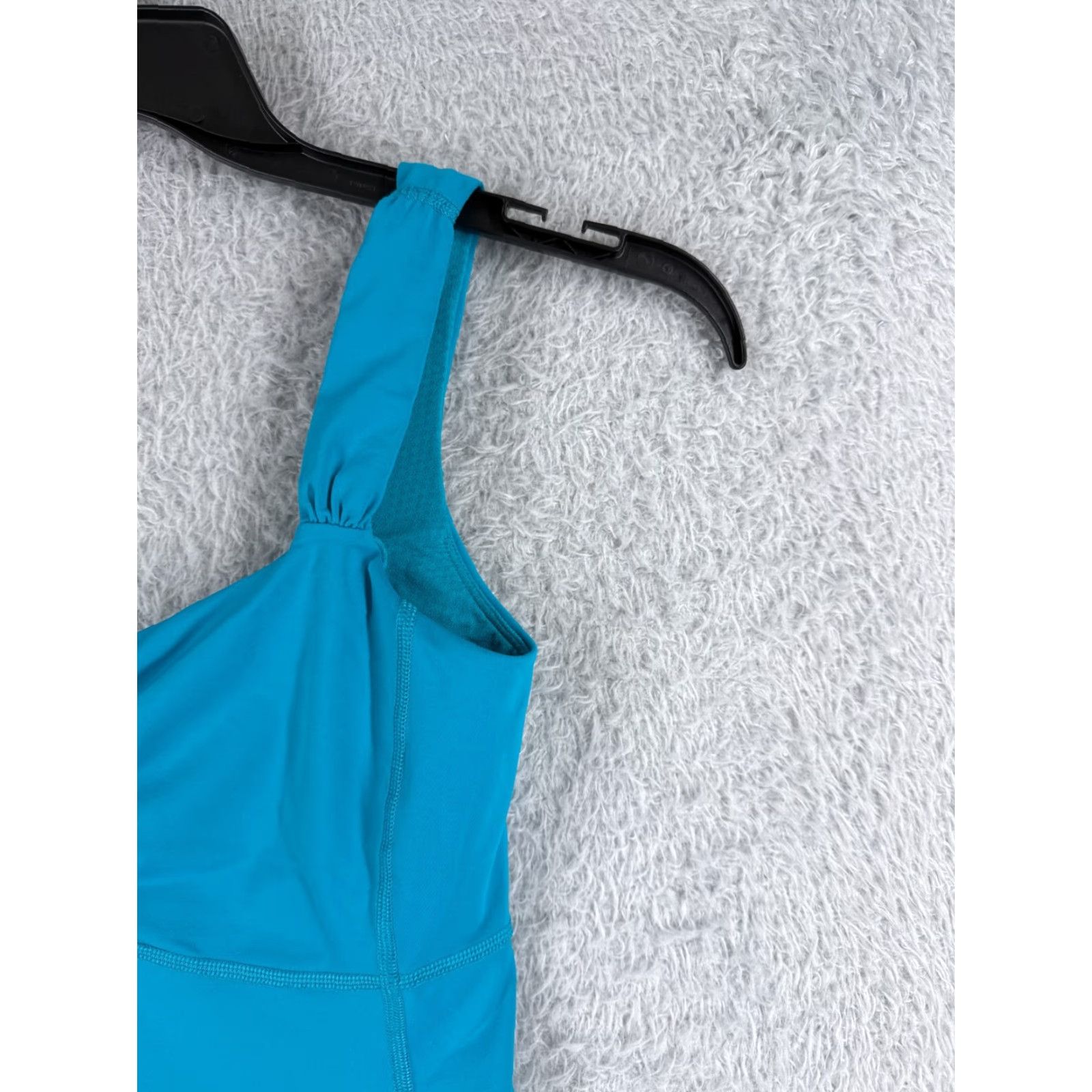 Lululemon Lululemon Shirt Women 2 Blue Aria II Tank Built In Bra Gym Yoga Run Casual Shirt Women Size XS / US 0-2 / IT 36-38 - 2 Thumbnail