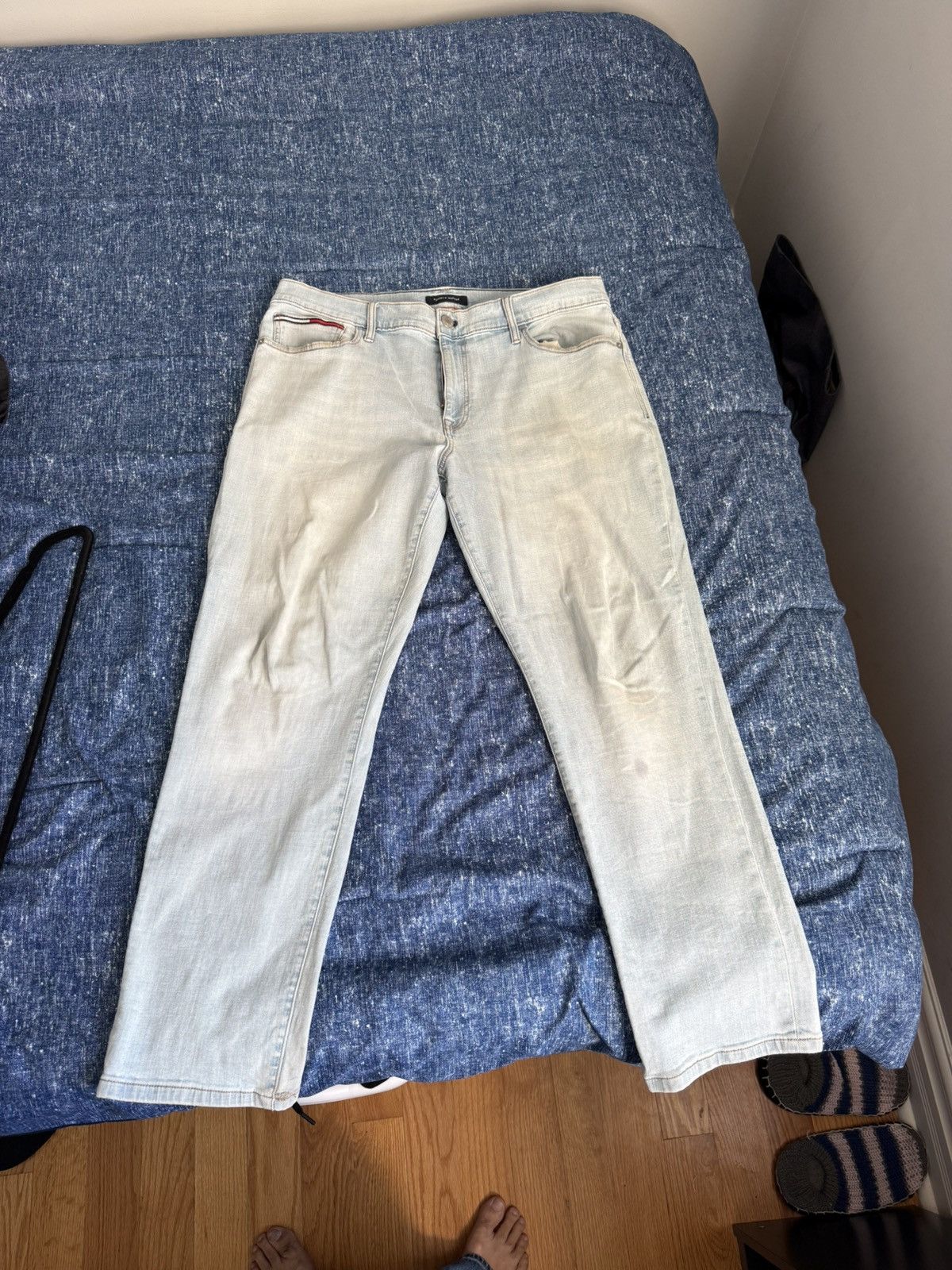 Tommy Hilfiger Tommy Hilfiger Light Wash Straight Cut Jeans Size US 36 / EU 52 - 1 Thumbnail