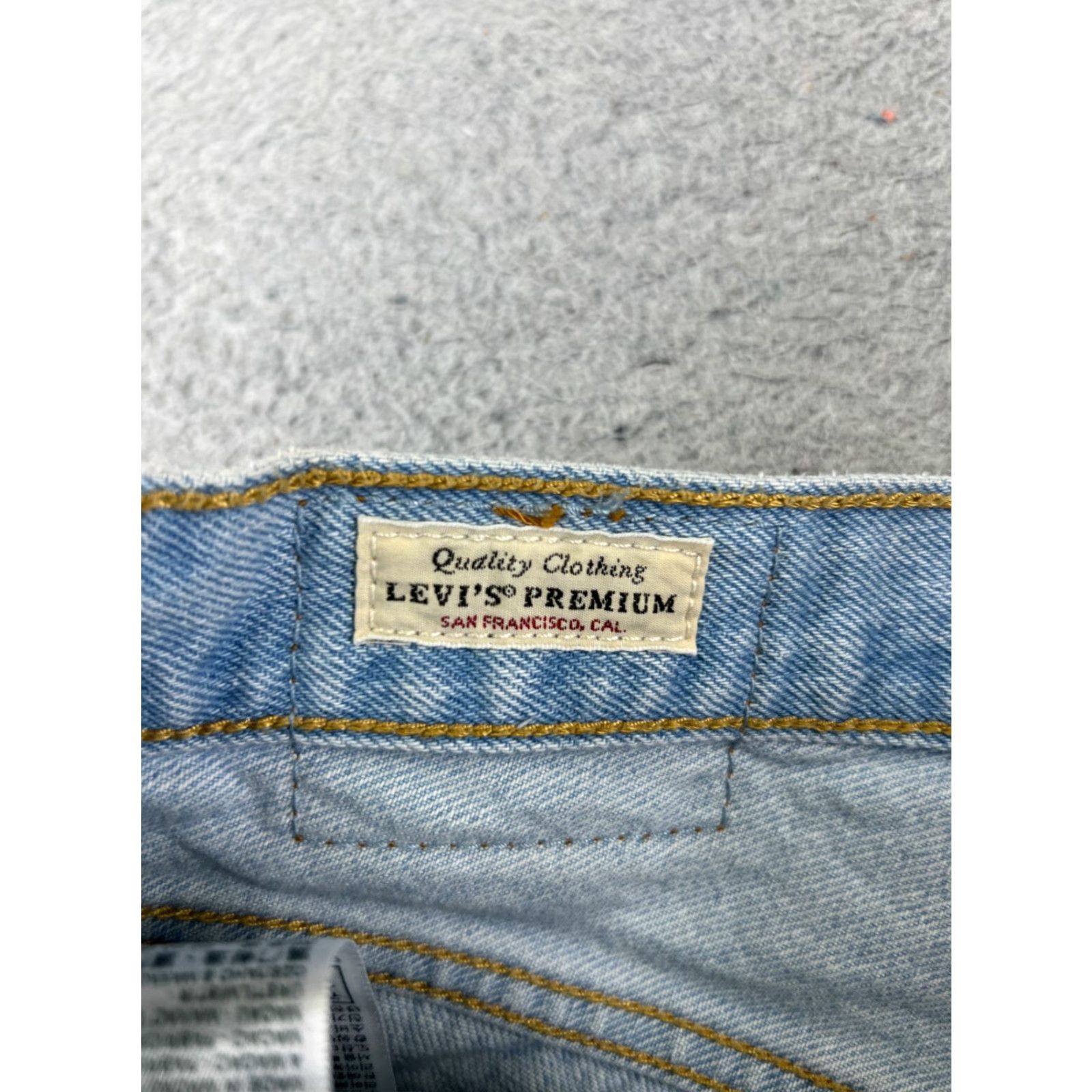 Levi's Levi's Shorts Womens 28 Blue Denim Jean Cutoff Premium Big E 501 Button Fly 28x3 Size 28" / US 6 / IT 42 - 7 Thumbnail