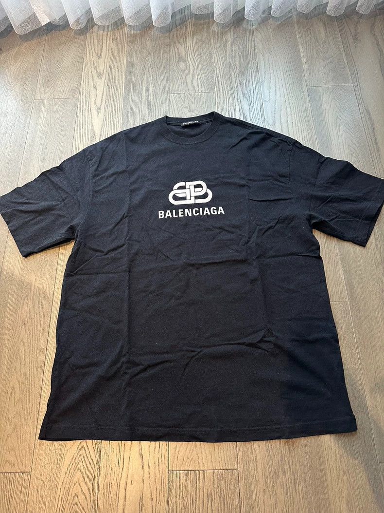 Balenciaga Balenciaga Lock扣 Short Sleeve T-Shirt Black L Size Size US L / EU 52-54 / 3 - 1 Thumbnail