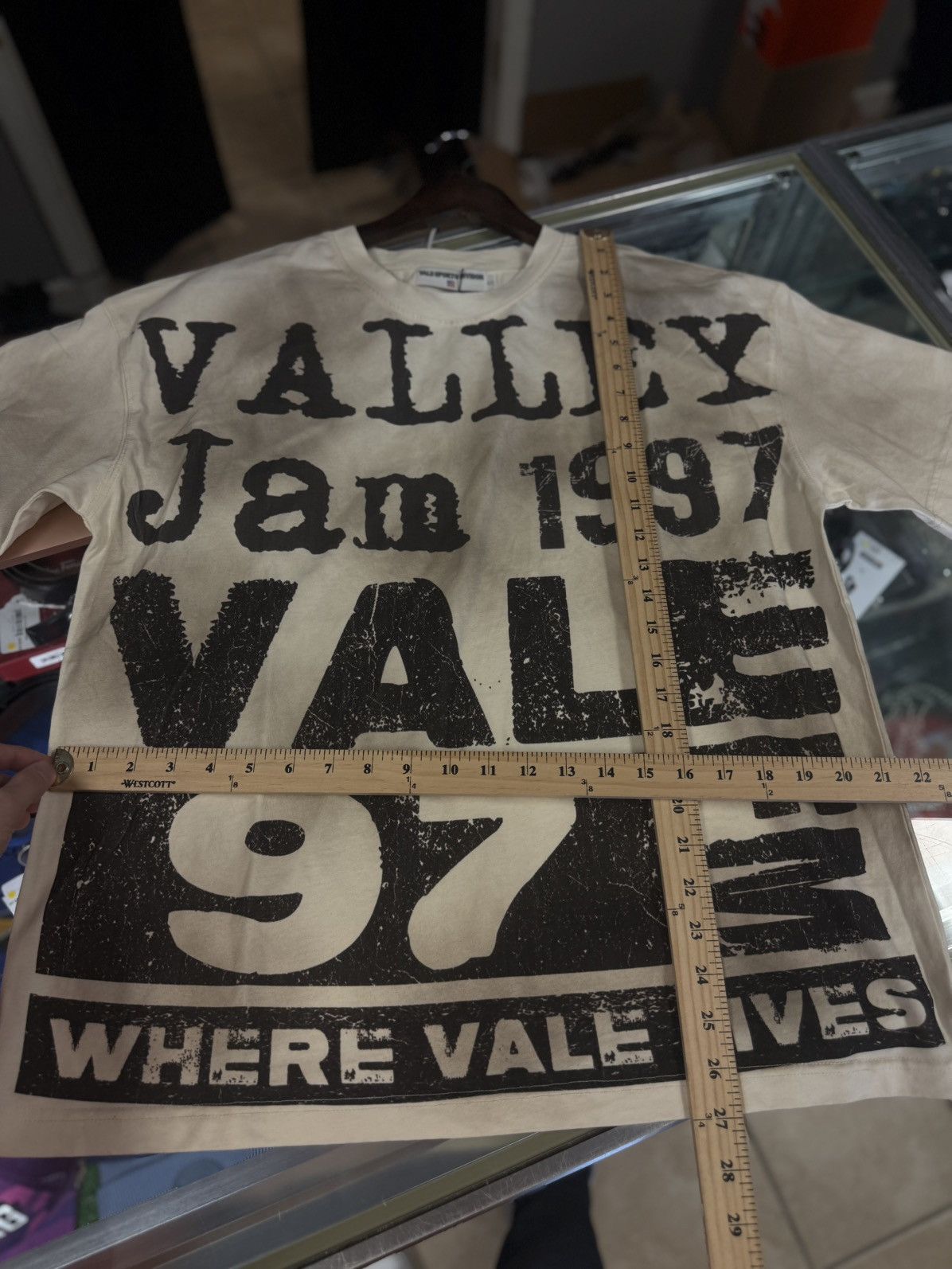 Vale Vale Valley 97FM Tee Shirt Size Small (NEW) Size US S / EU 44-46 / 1 - 6 Thumbnail