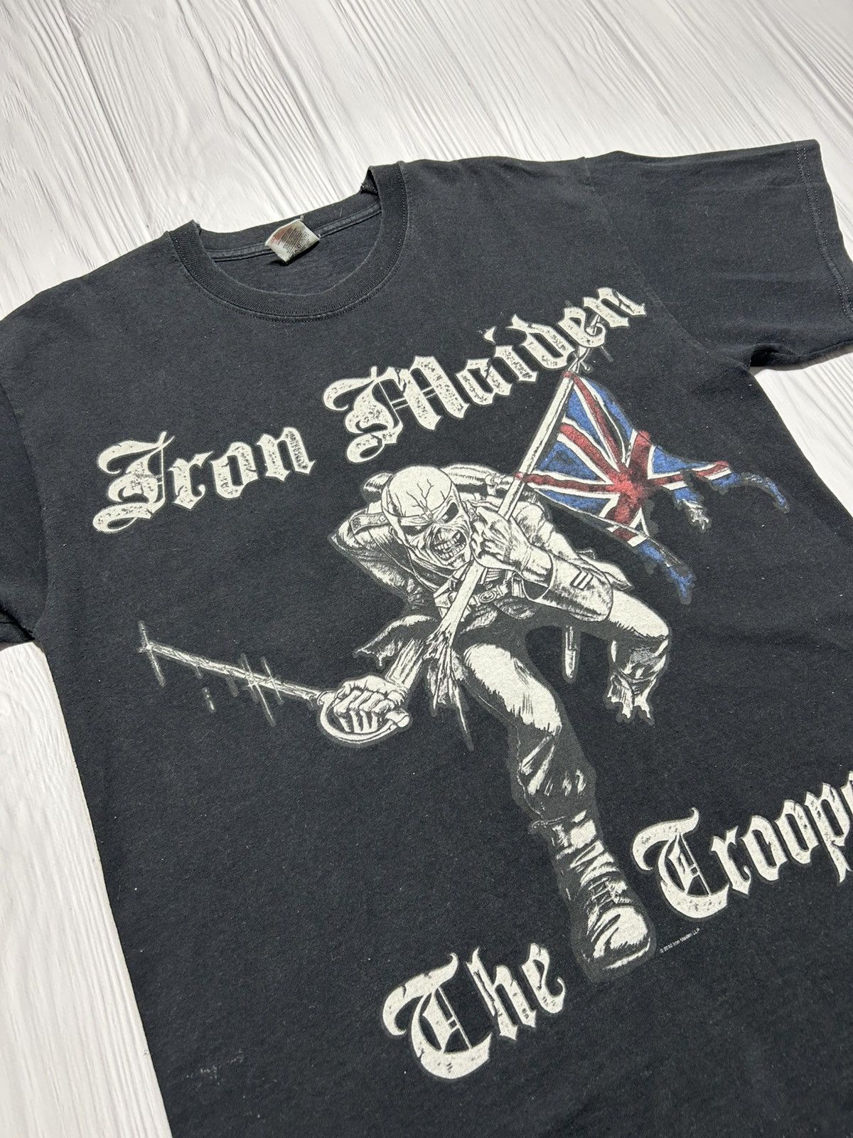 Band Tees Vintage Iron Maiden The Trooper 2010 Band T-Shirt Size US L / EU 52-54 / 3 - 7 Thumbnail