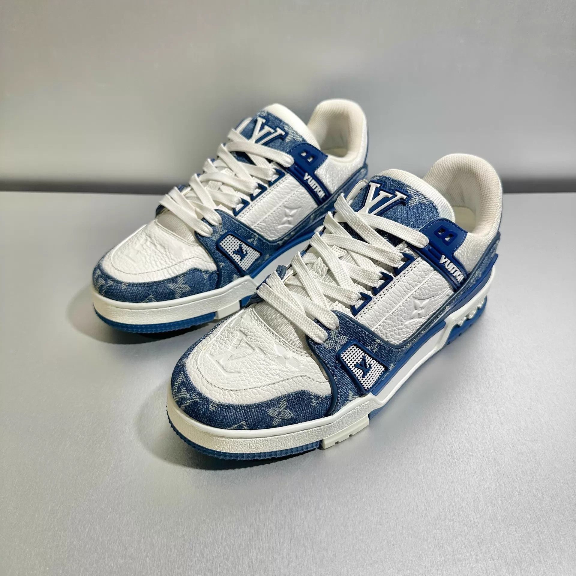 Louis Vuitton Louis Vuitton Trainer White Blue Denim 4/38 Worn once Size US 7.5 / IT 37.5 - 1 Thumbnail