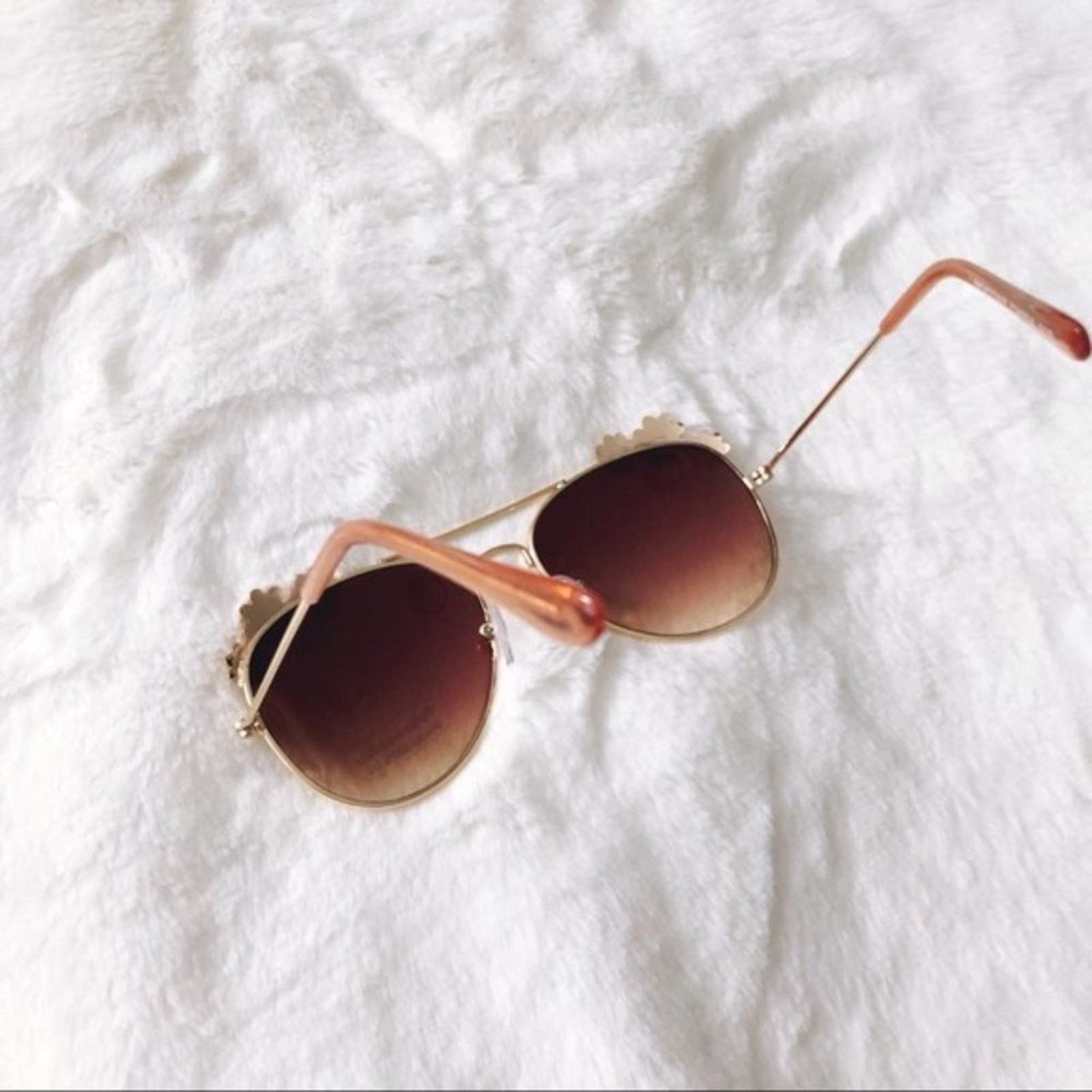 Other Flower Pink Gold Accented Trim Aviators Sunglasses Size ONE SIZE - 5 Thumbnail