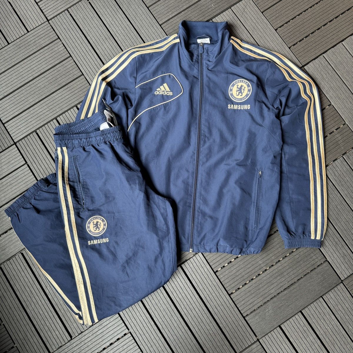 Chelsea fc tracksuit on sale