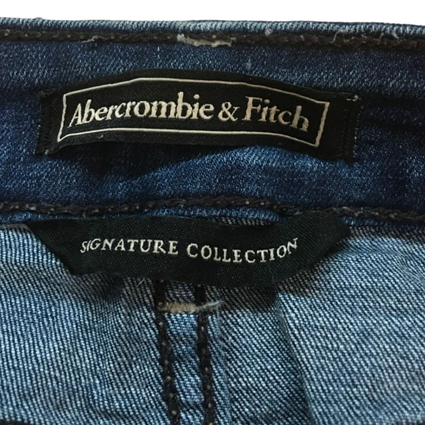 Abercrombie & Fitch Abercrombie & Fitch Signature Collection Jeans Women Distressed Blue Skinny 26" Waist 28" Inseam Size 26 Size 42" / US 20 - 7 Thumbnail