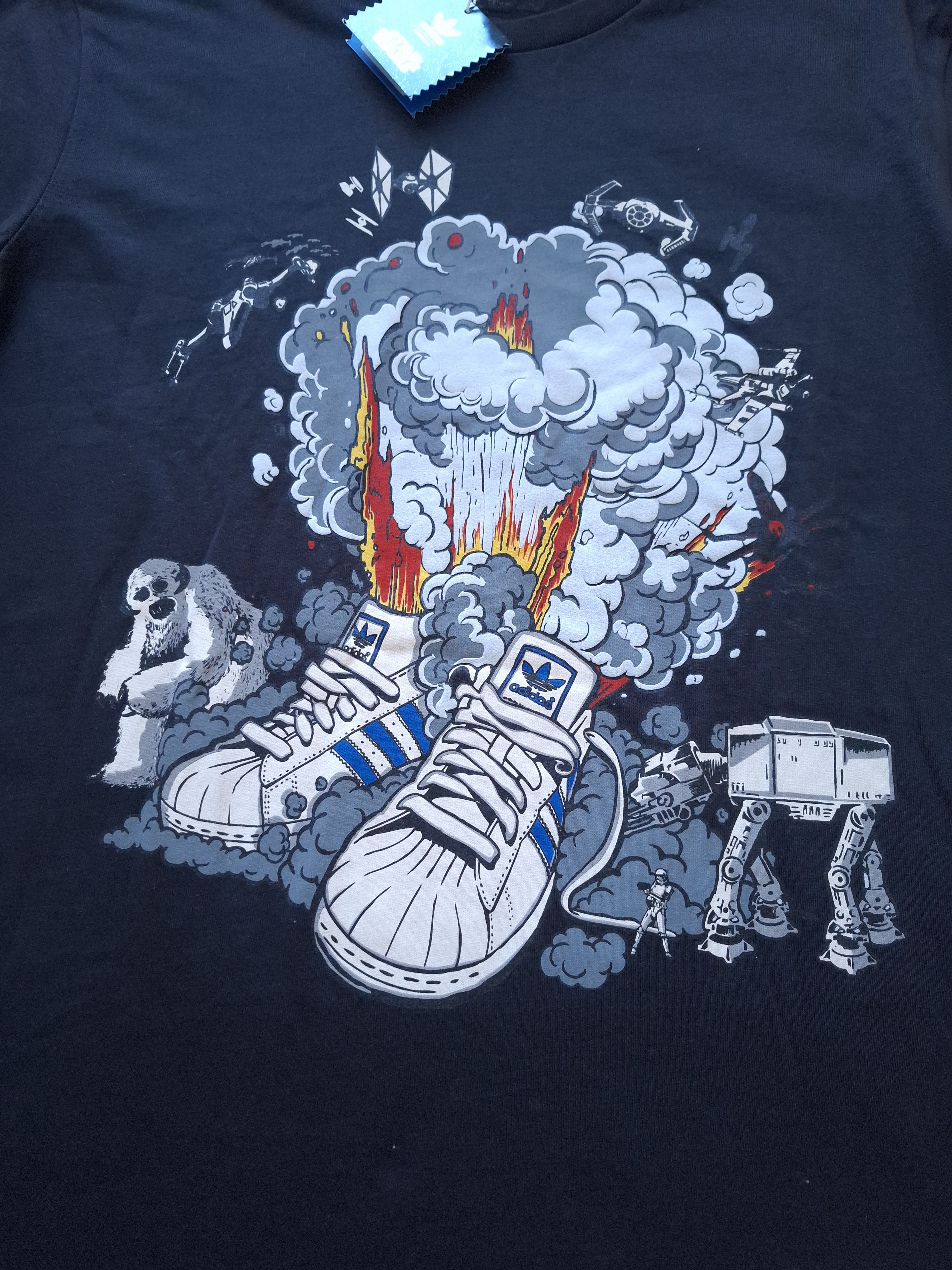 Adidas × Star Wars 2011 deadstock Adidas Originals Star Wars T-Shirt L O58947 Size US L / EU 52-54 / 3 - 5 Thumbnail