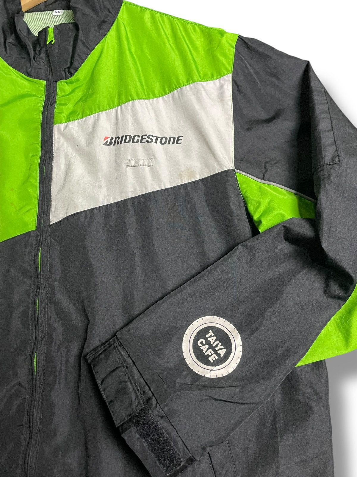 Japanese Brand × Sports Specialties × Vintage Bridgestone x Ecopia Men’s Windbreaker (25) Size US L / EU 52-54 / 3 - 5 Thumbnail