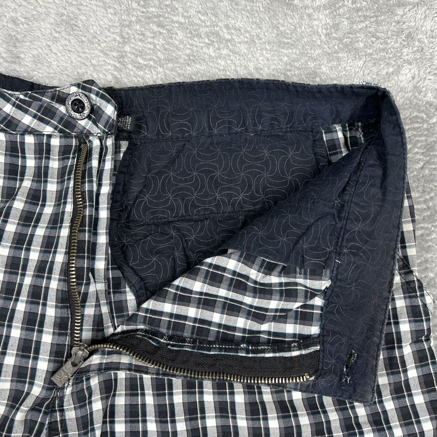 Hurley Hurley Shorts Men's 33 Black White Checkered Plaid Chino Flat Front - SEE PHOTOS Size US 33 - 5 Thumbnail