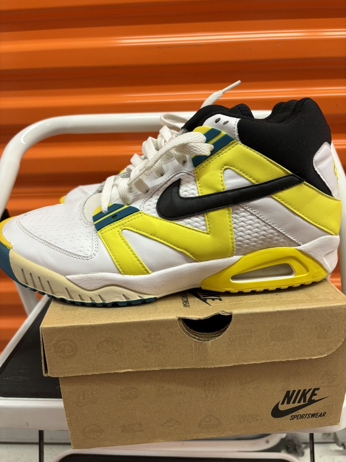 Nike ***FINAL DROP***RARE 2006 NIKE AGASSI AIR TECH CHALLENGE 11 Size US 11 / EU 44 - 8 Thumbnail