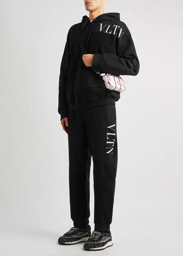 Valentino o1y0525 Logo Jogger & Sweatpant in Black Size US 38 / EU 54 - 4 Thumbnail