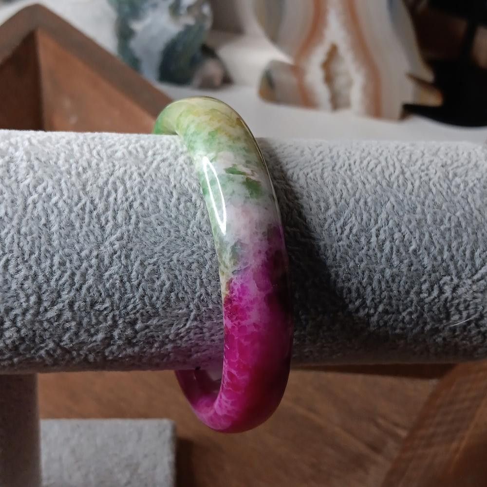 Designer Genuine Peacock Jade Bangle Bracelet Size ONE SIZE - 1 Thumbnail