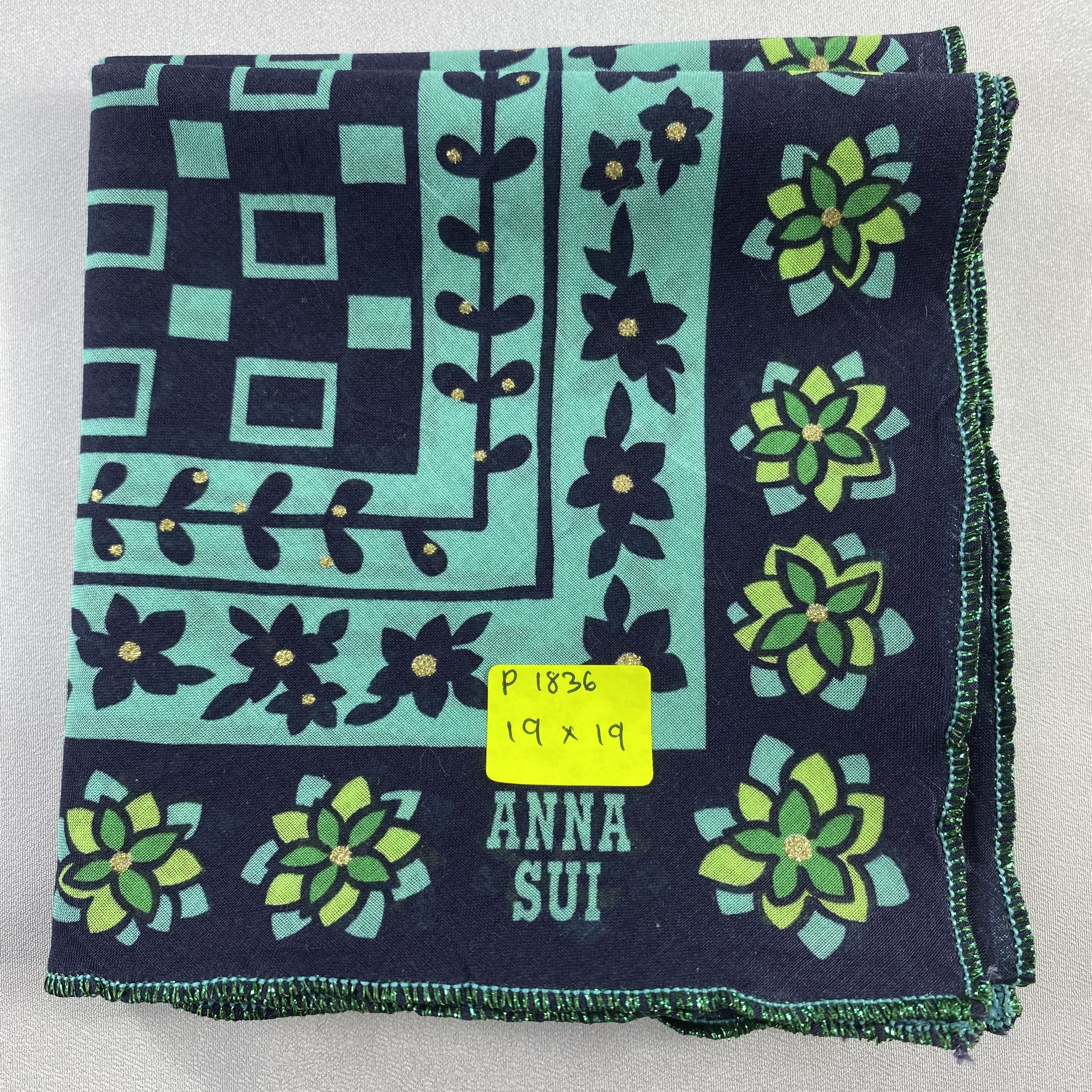 Vintage Anna Sui Bandana/ Handkerchief / Neckerchief-P1836 Size ONE SIZE - 5 Thumbnail