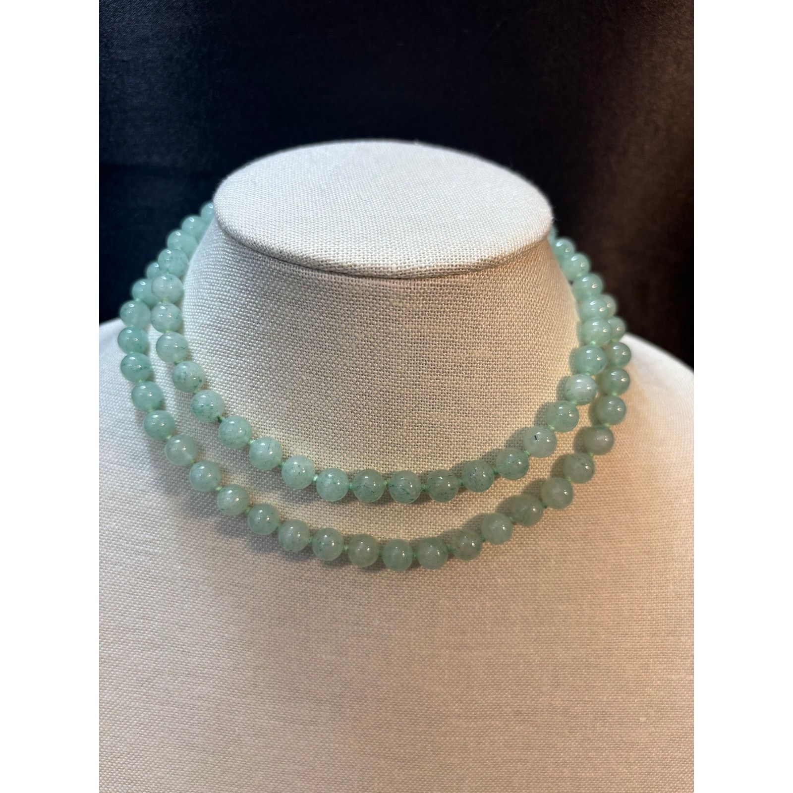 Other Vintage Pale Green Jade Bead Necklace Silk Knotted 30" Size ONE SIZE - 2 Thumbnail