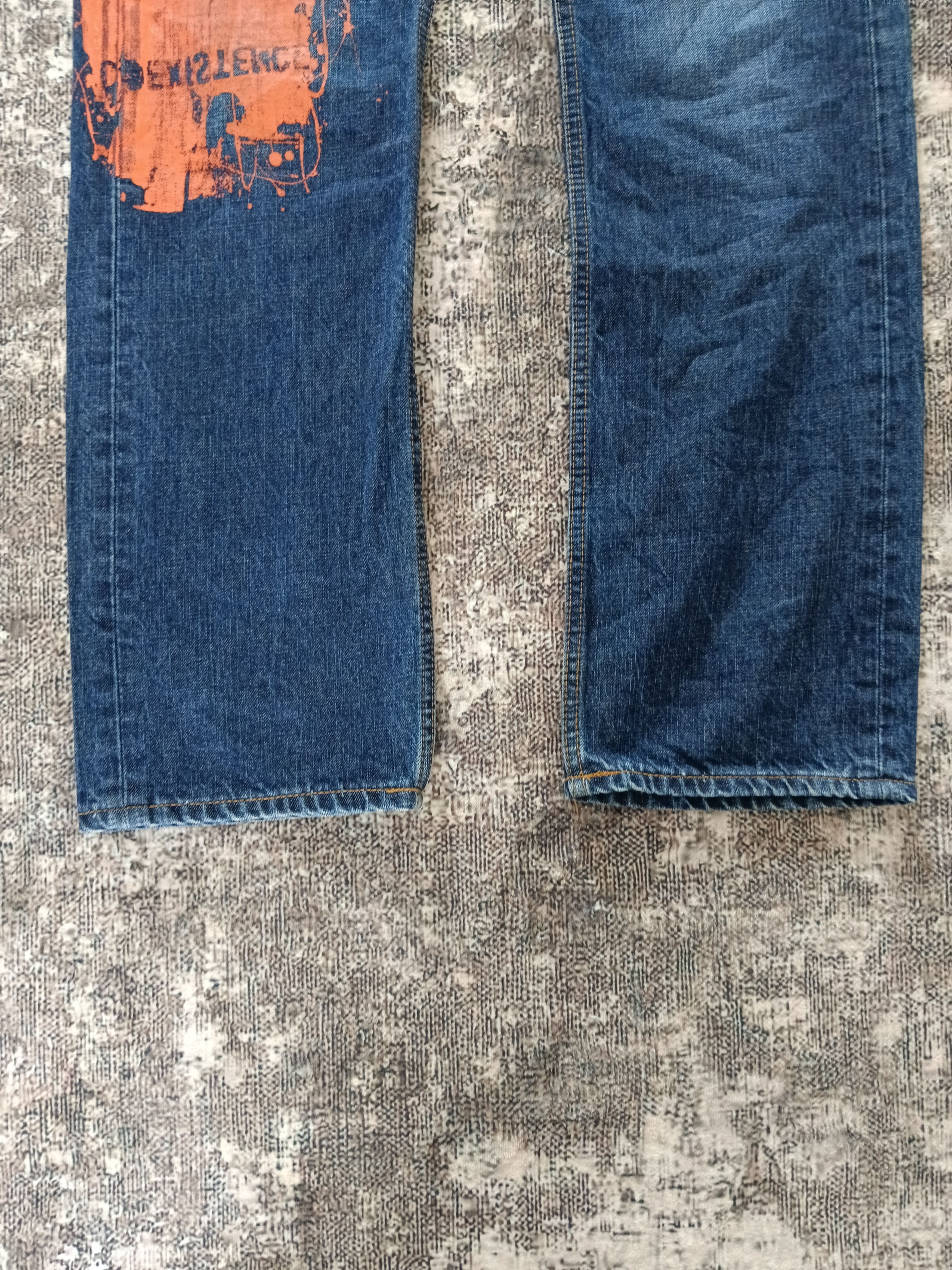 Tommy Hilfiger VINTAGE 90s SPLATTED TOMMY HILFIGER+ DRAGON Size US 32 / EU 48 - 9 Thumbnail