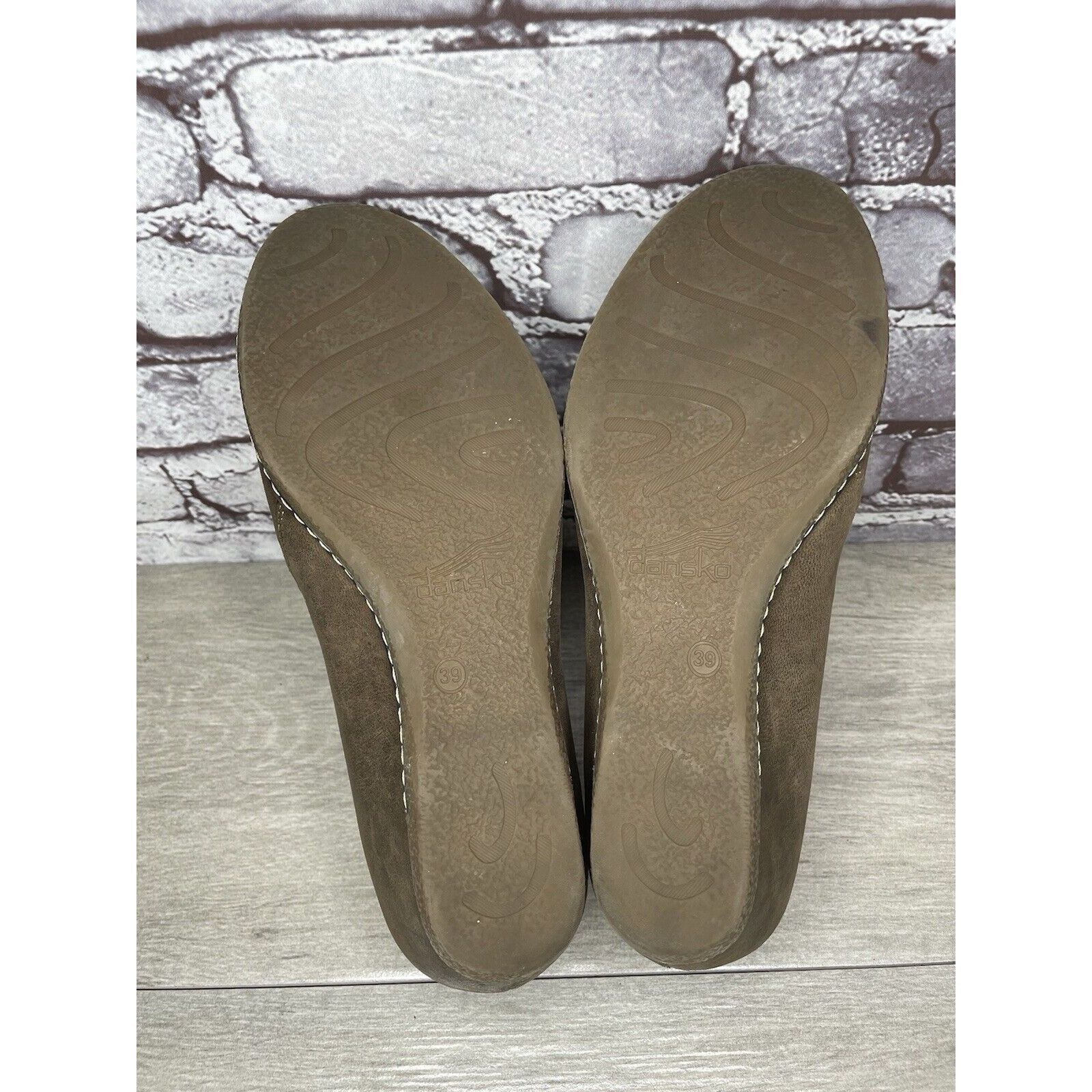 Other Dansko Brown Leather Comfort Casual Slip On Wedge Shoes Wome Size US 9 / IT 39 - 13 Thumbnail