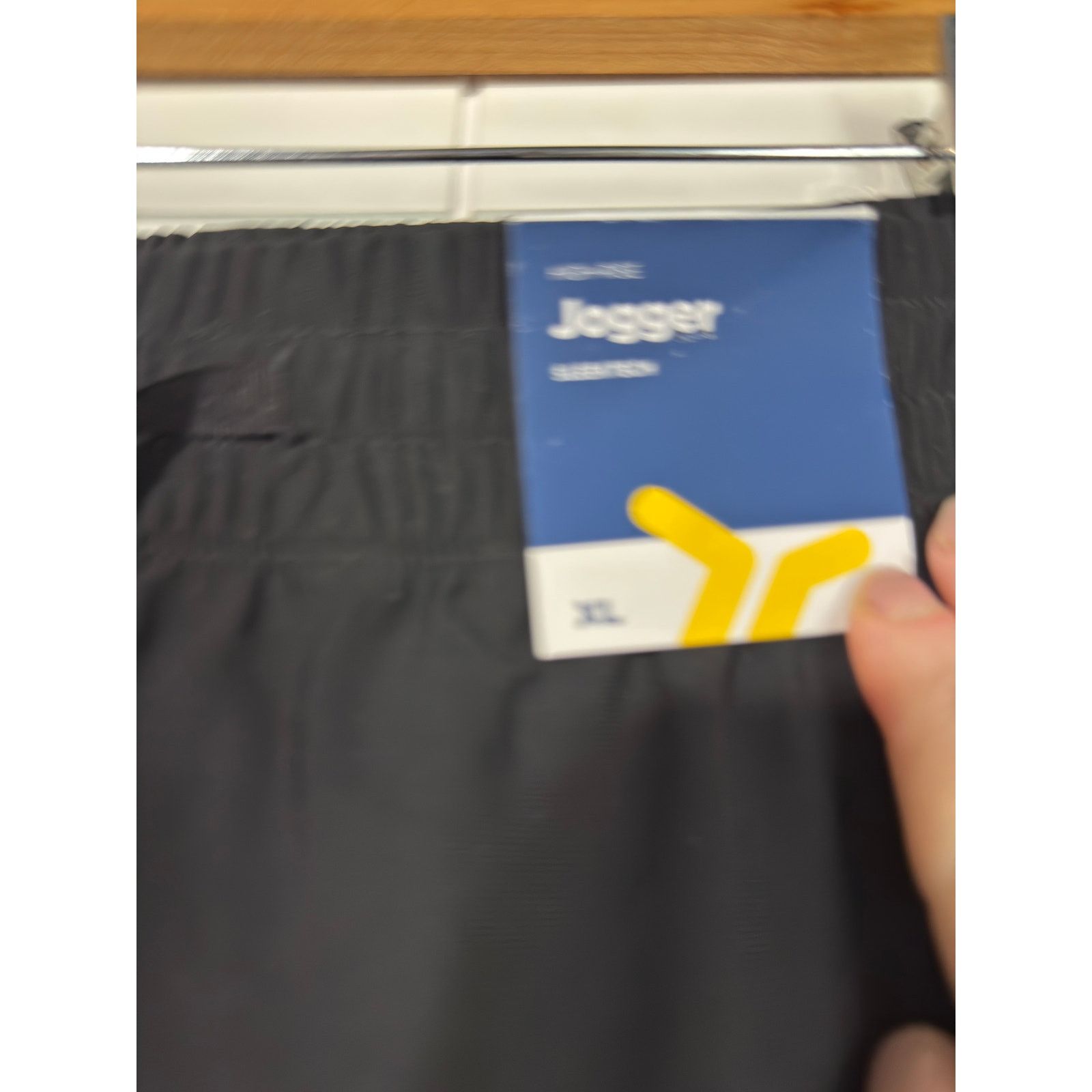 Old Navy Old Navy Sleektech 4 Way Stretch Black Size XL Size 38" / US 16 / IT 52 - 5 Thumbnail