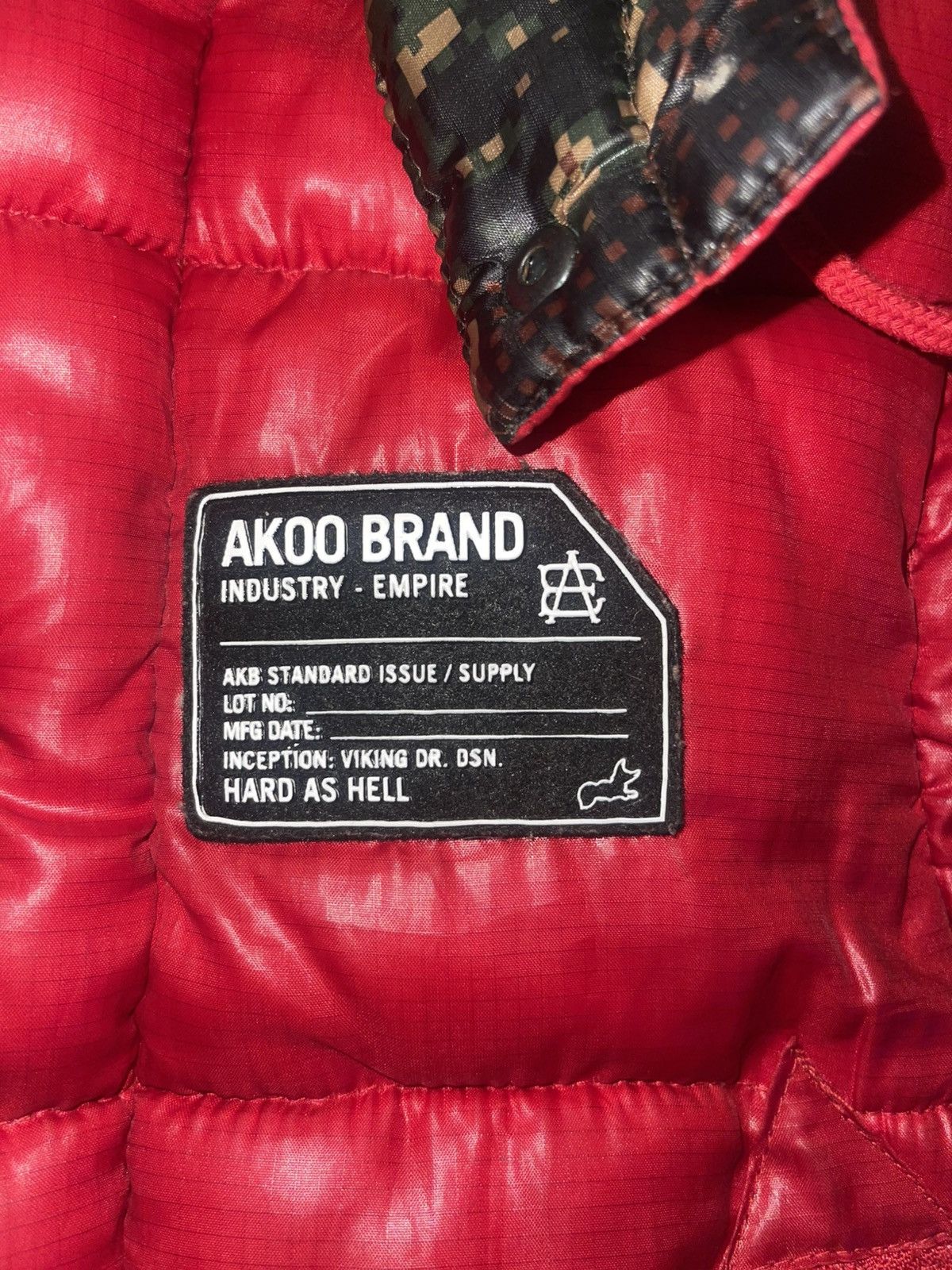 AKOO Vintage Y2K AKOO Puffer Vest - Bright Red w/ Camouflage Size US M / EU 48-50 / 2 - 2 Thumbnail