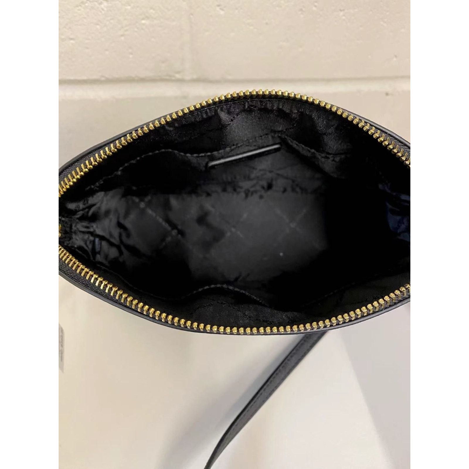 Michael Kors Michael Kors 35F1GTVC6T Jet Set Travel Dome Crossbody Bag Size ONE SIZE - 6 Thumbnail