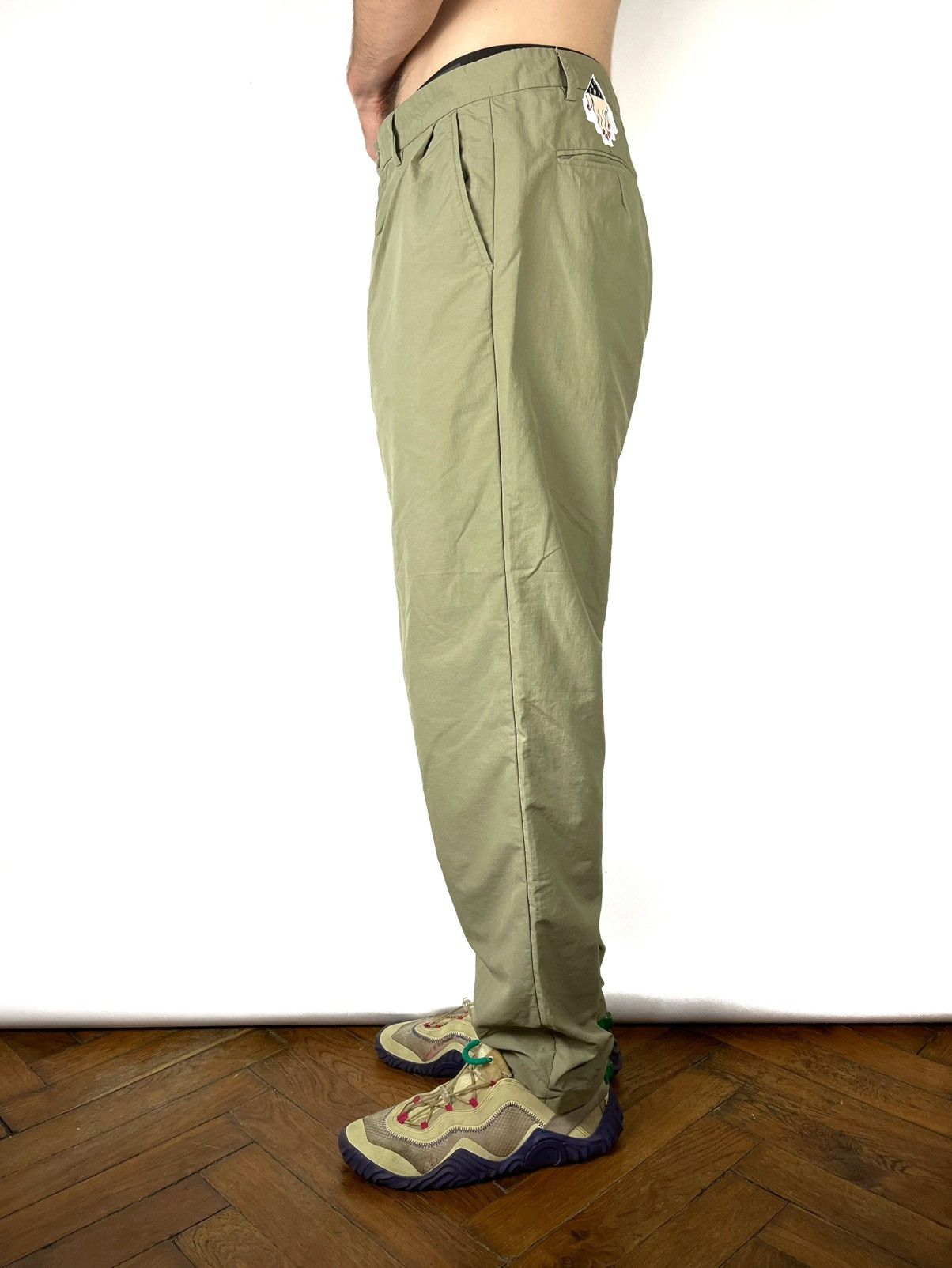 Cav Empt Cav Empt Tapered pleated tiptop chinos khaki Size US 34 / EU 50 - 2 Thumbnail
