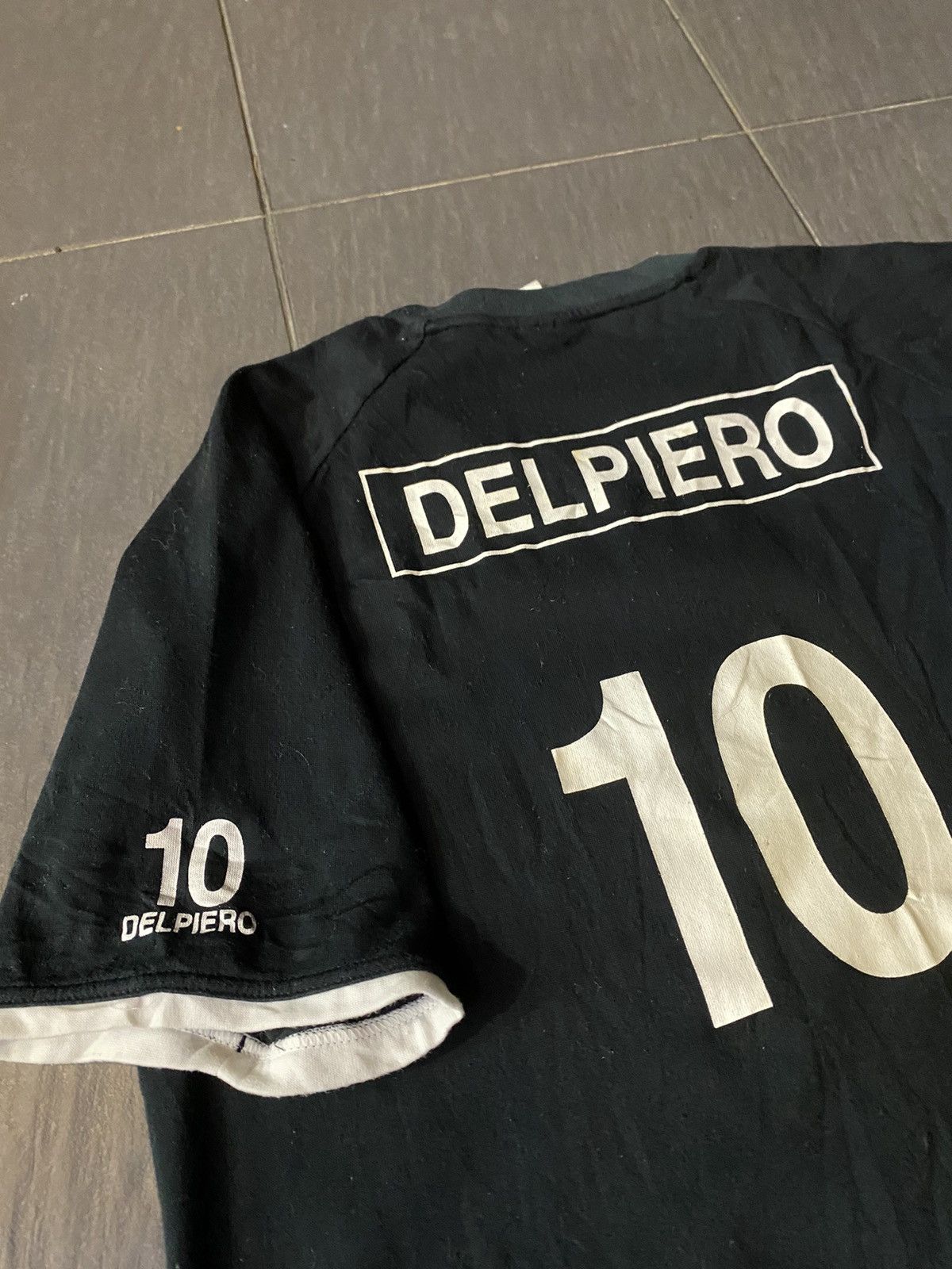 Adidas Adidas 2001 DELPIERO Size US L / EU 52-54 / 3 - 2 Thumbnail