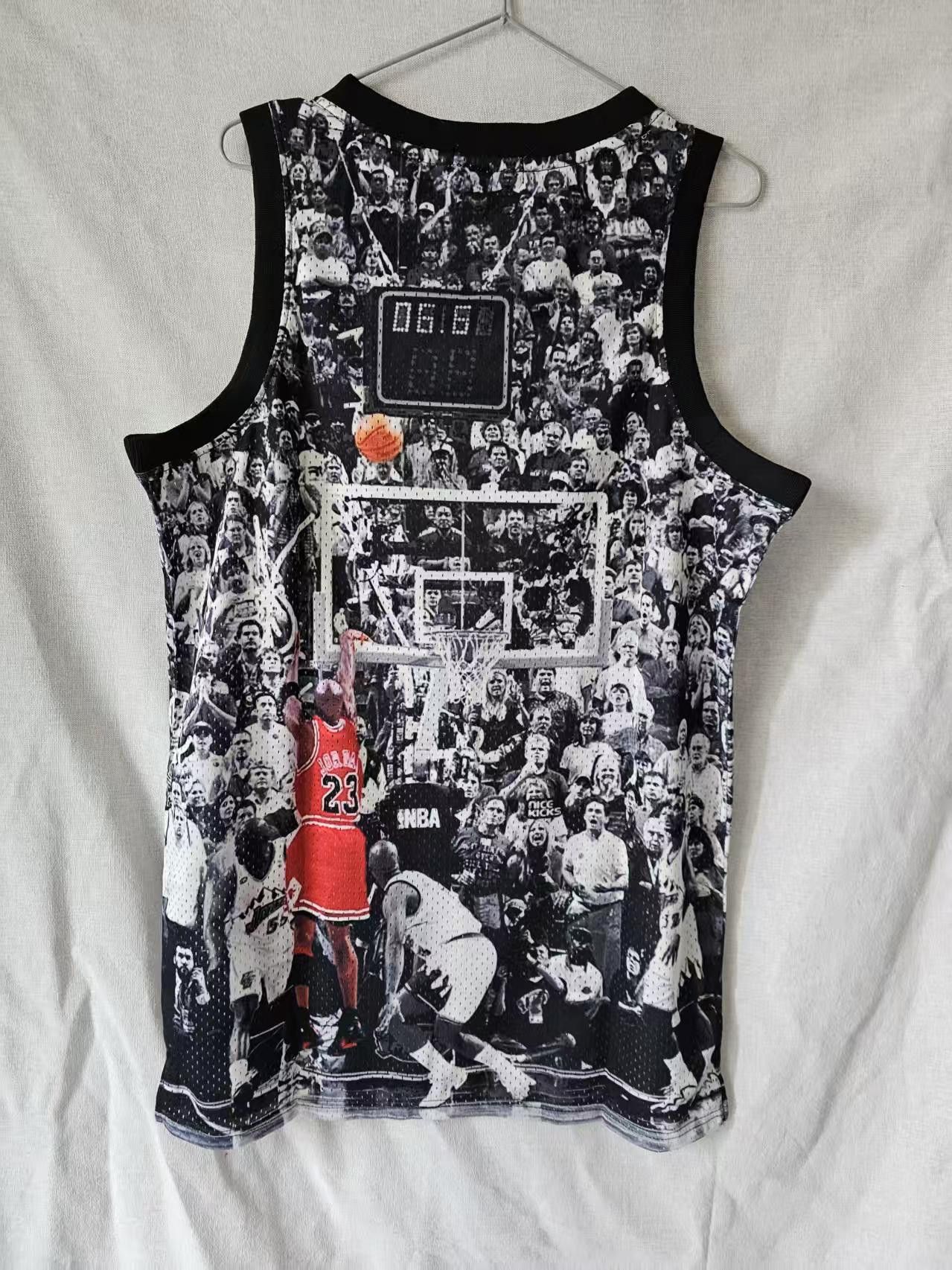 NBA Chicago Bulls 23 Michael Jordan Jersey Size US XL / EU 56 / 4 - 2 Thumbnail