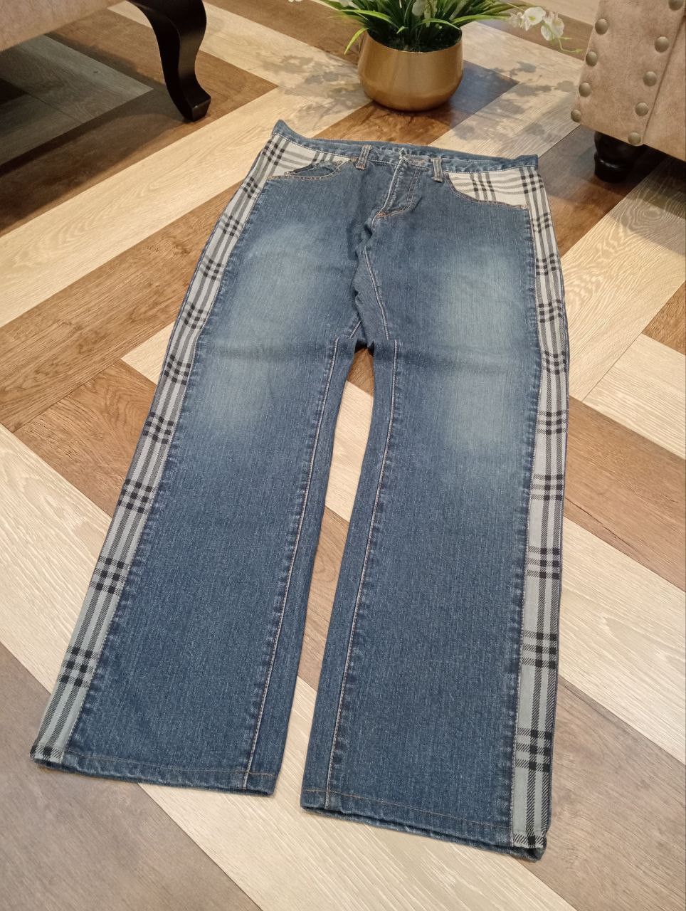 Burberry BURBERRY BLUE LABEL BLUE DENIM JEANS Size US 32 / EU 48 - 3 Thumbnail