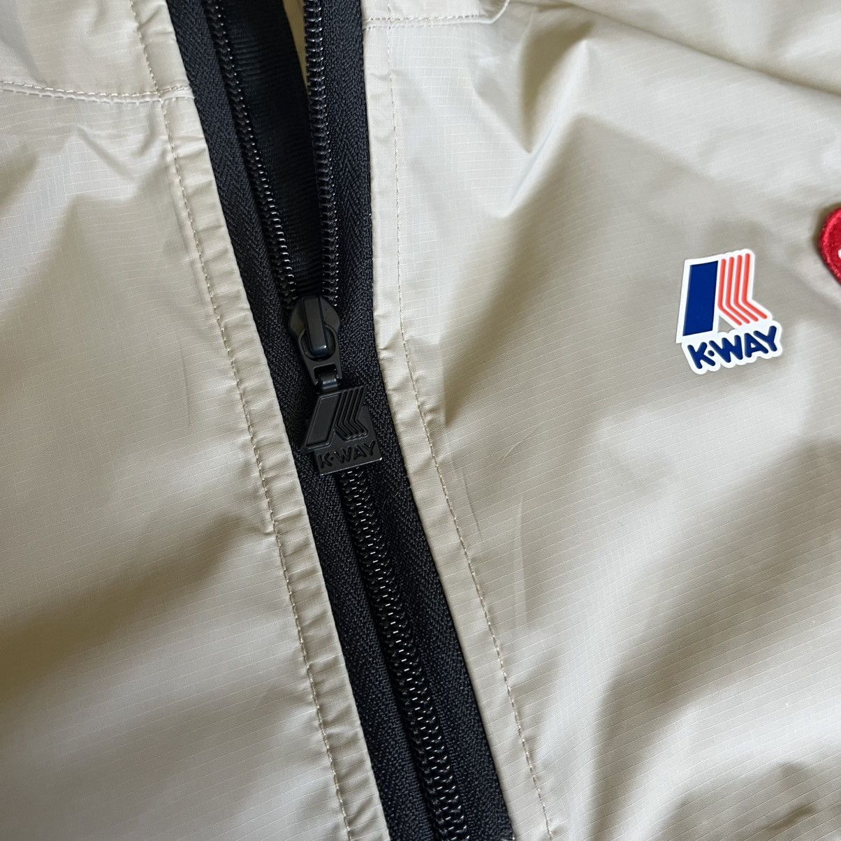 Comme des Garcons PLAY × K-Way Comme des Garcons Play K Way Full Zip Packable Jacket Beige Size US XXL / EU 58 / 5 - 9 Thumbnail