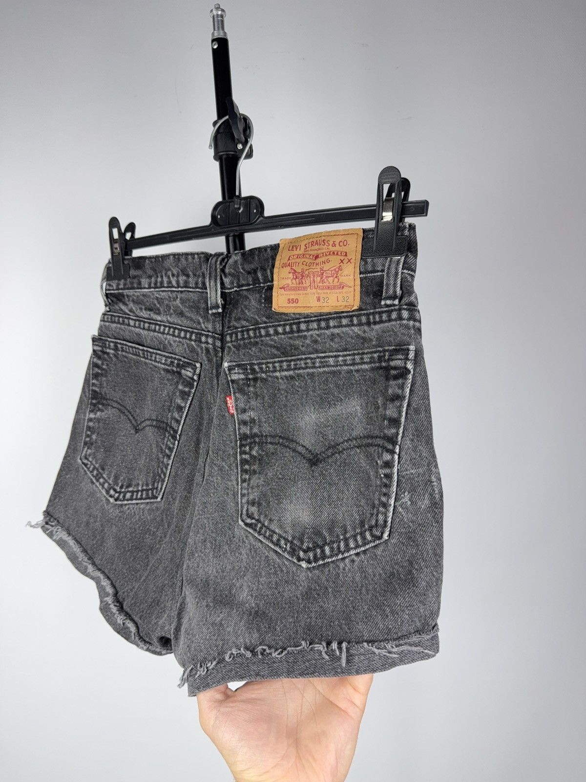 Levi's Vintage Clothing Vintage 90s USA Levi’s Retro Rework Women’s Denim Shorts Size 27" / US 4 / IT 40 - 5 Thumbnail