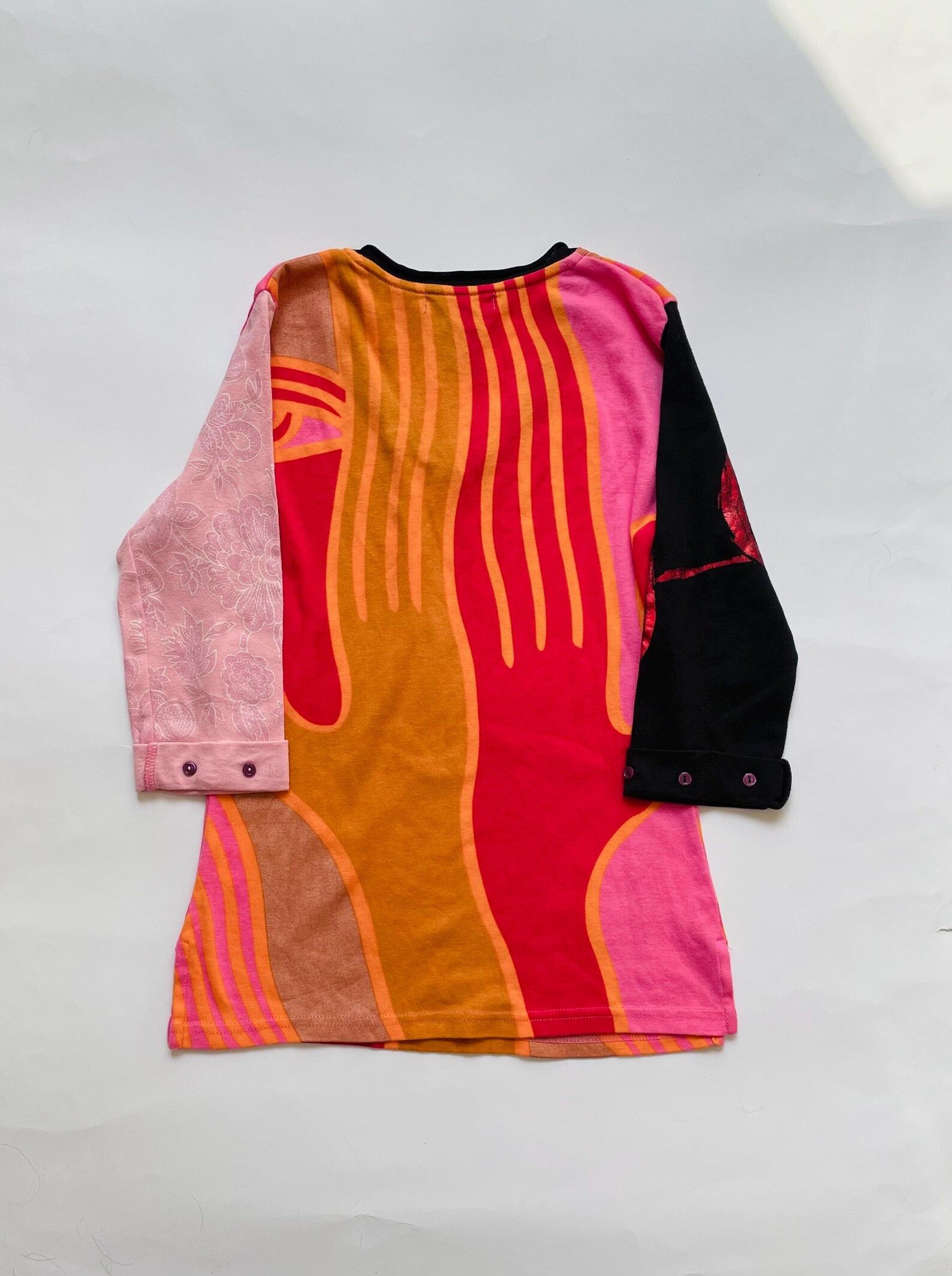 Custo Barcelona Y2K Custo Barcelona Patchwork Graphic Top S/M Size S / US 4 / IT 40 - 10 Thumbnail