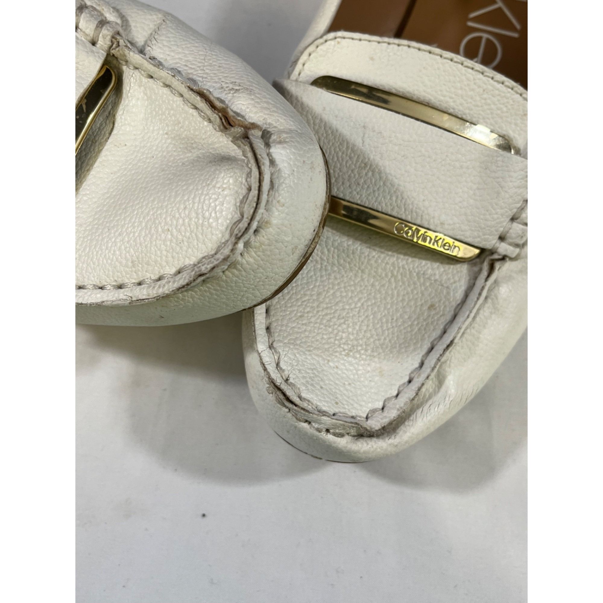 Calvin Klein Calvin Klein Leonie Womens White Loafers Size 9 SKU 6764 Size US 9 / IT 39 - 9 Thumbnail