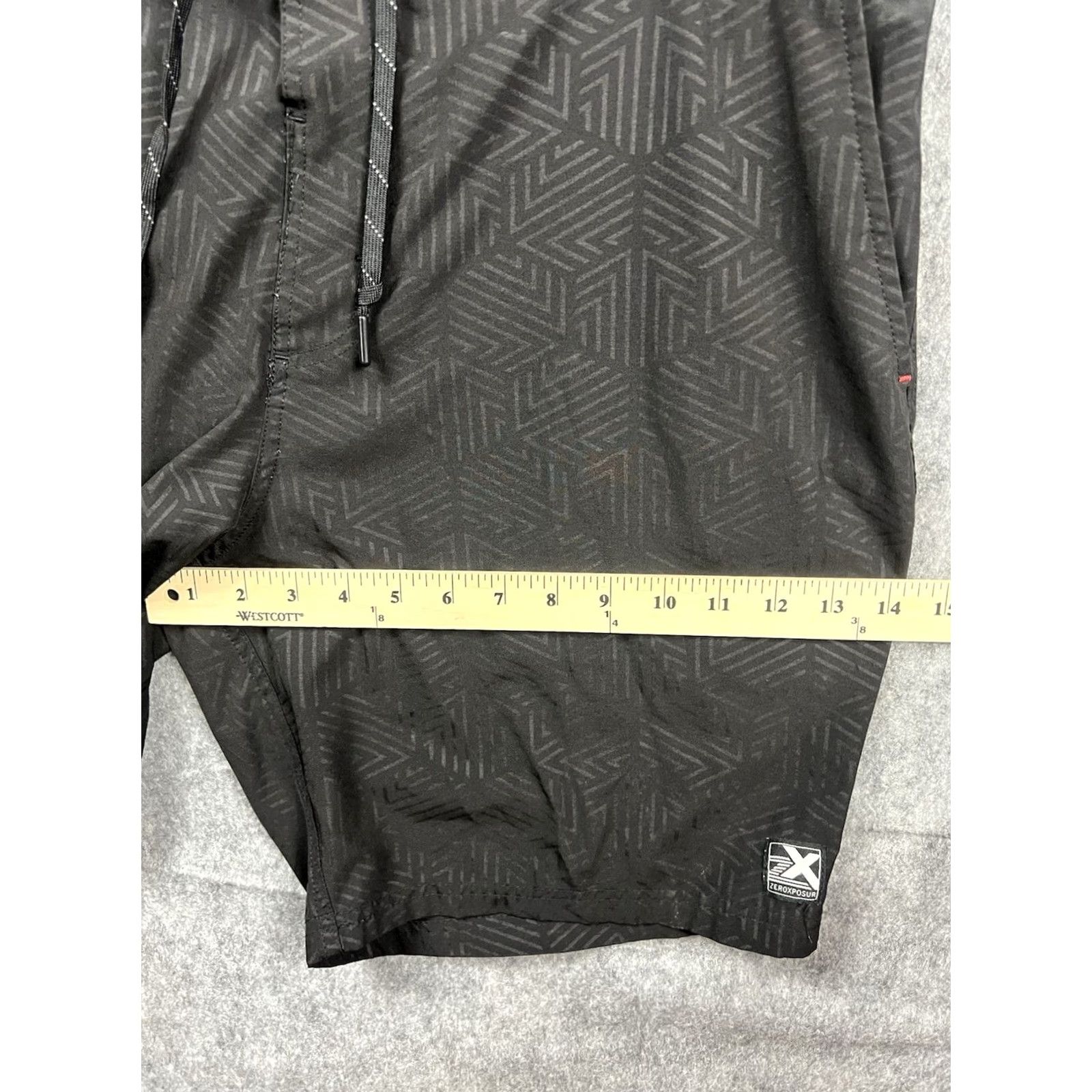 ZeroXposur ZeroXposur Men’s Plunge Swim Trunks Black Red UPF 50+ Size L Polyester Blended Fabric Trunks Mens Bottom Size US 33 - 7 Thumbnail