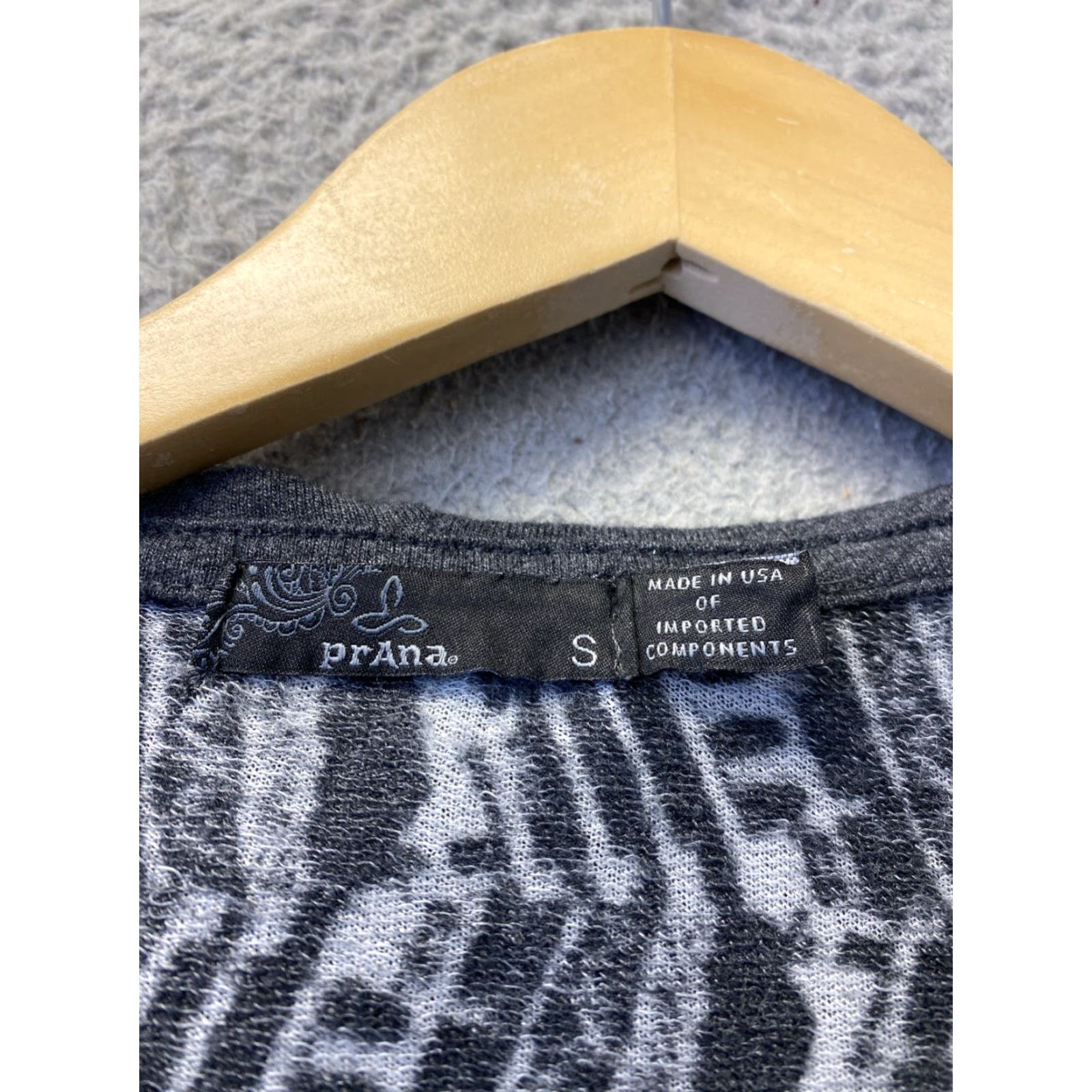 Prana Prana Sweater Cardigan Women S Gray White Geometric Wrap Open Hoodie USA Made 152-12 Size S / US 4 / IT 40 - 2 Thumbnail