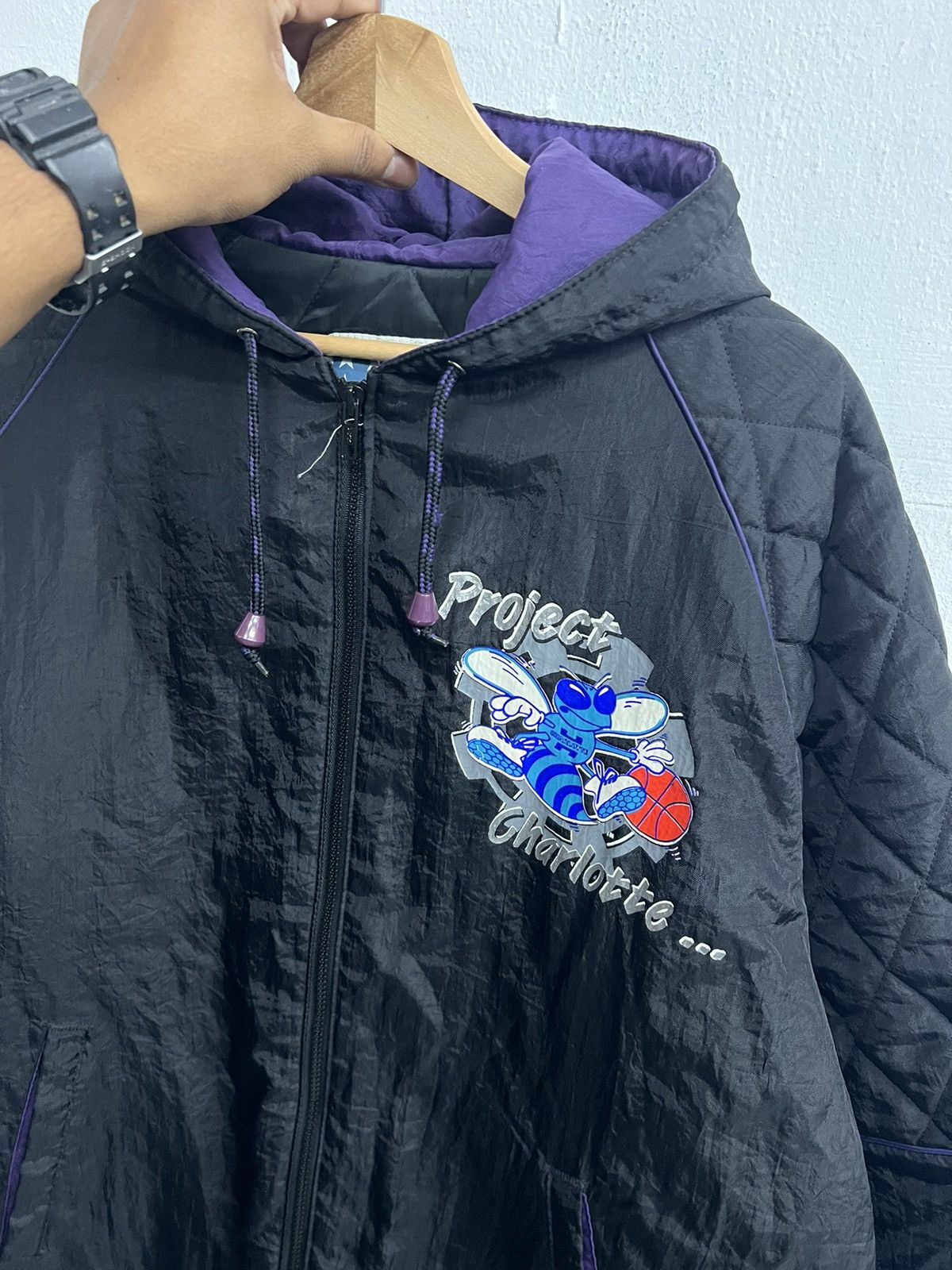 NBA × Vintage Vintage 90s NBA Charlotte Hornets Swingster Jacket Size US L / EU 52-54 / 3 - 9 Thumbnail