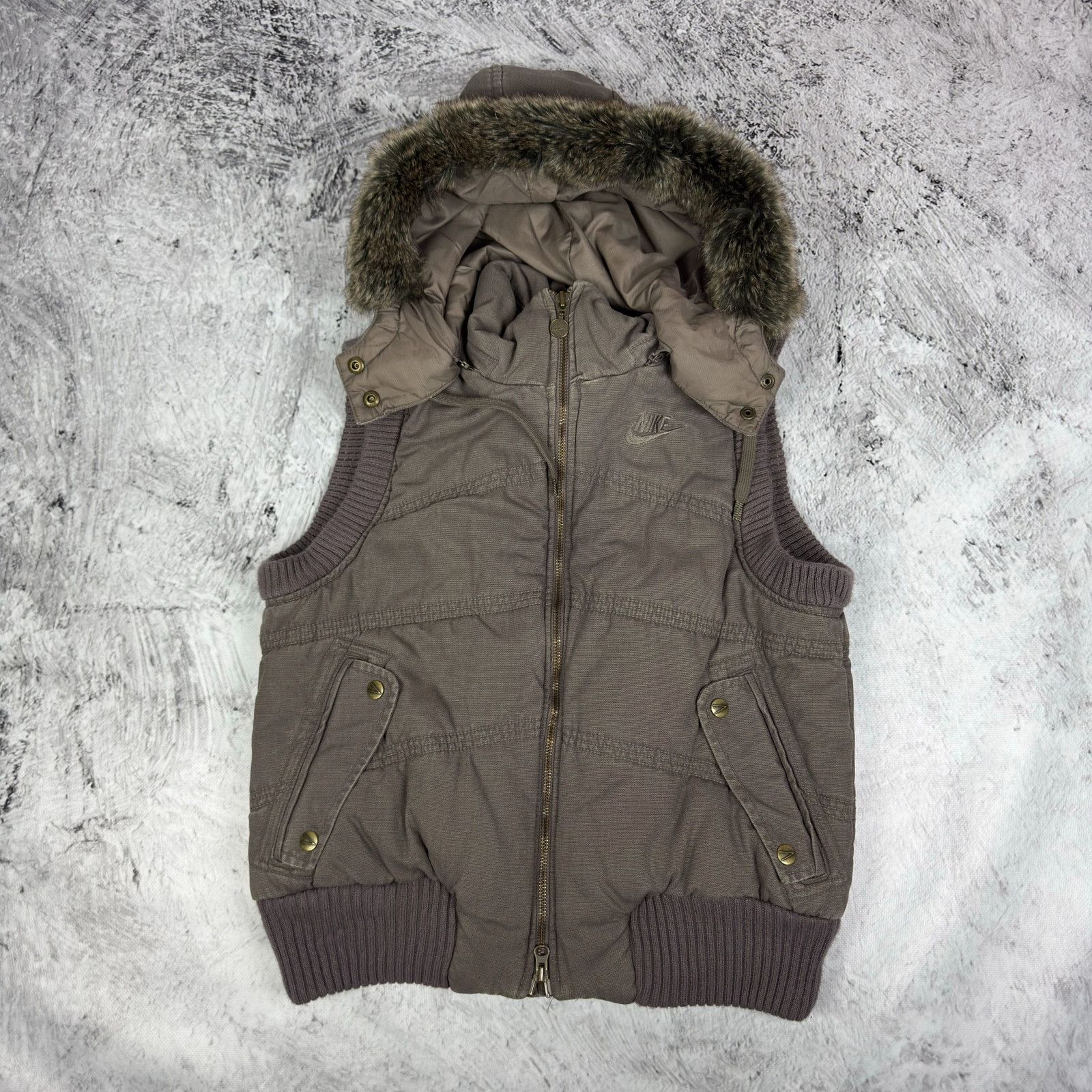 Nike Nike Women's Faux Fur Swoosh Spellout Full Zip Hooded Vest M Size M / US 6-8 / IT 42-44 - 2 Thumbnail