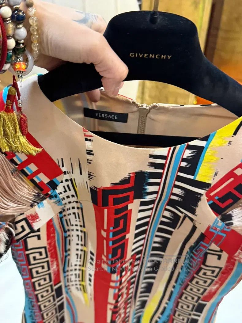 Versace Versace Three-dimensional pleated dress with back pattern Size M / US 6-8 / IT 42-44 - 6 Thumbnail