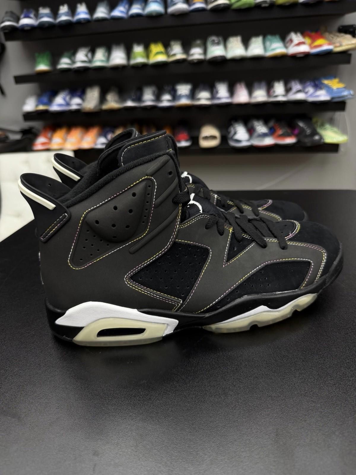 Jordan Brand Size 11 - Jordan 6 Retro Lakers 2010 RARE UN Worn Authentic Size US 11 / EU 44 - 3 Thumbnail