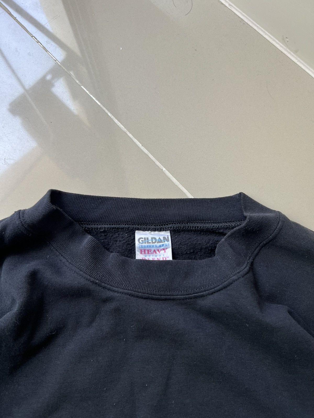 Gildan Vintage Faded Gilden Black Blank Crewneck Size US XL / EU 56 / 4 - 2 Thumbnail