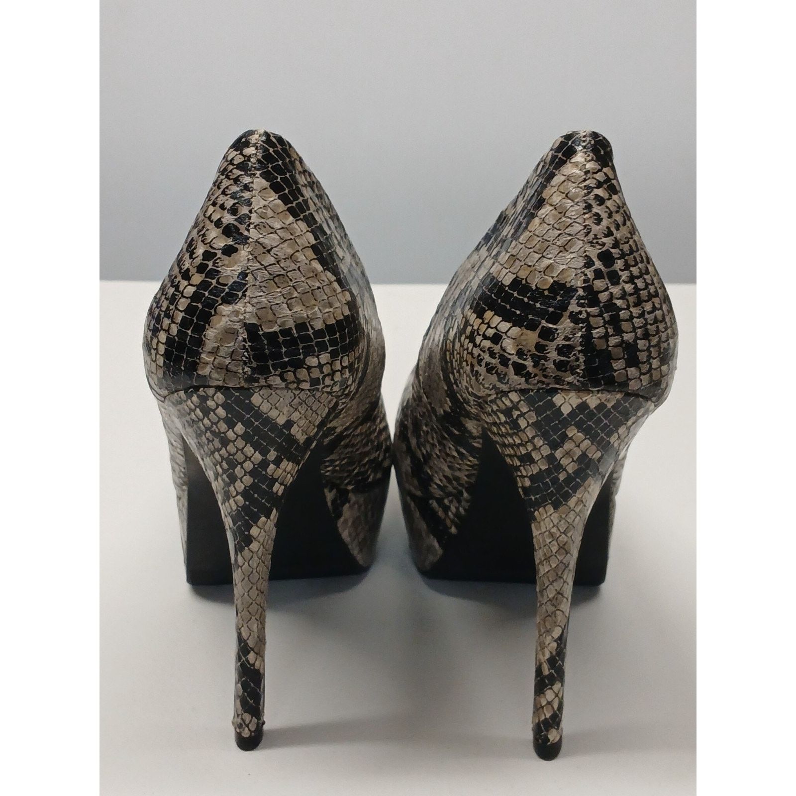 Other Olsenboye (10M) Snake Skin Close Toe Pumps Stiletto Heels Size US 10 / IT 40 - 6 Thumbnail