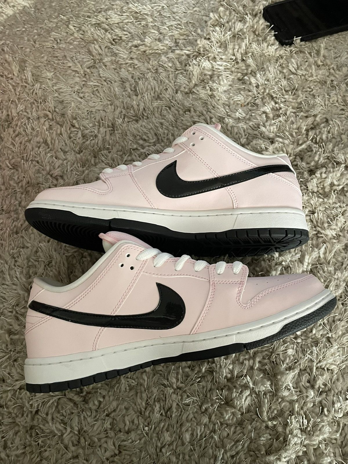 Nike SB Nike SB Dunk Low Pink Box Size US 10 / EU 43 - 3 Thumbnail