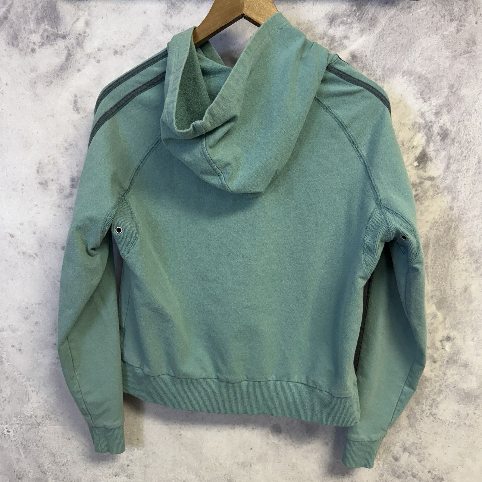 Bcbgmaxazria × Vintage BCBG Maxazria Hoodie Sweatshirt Juniors XL Teal Full Zip Emb Size XL / US 12-14 / IT 48-50 - 2 Thumbnail