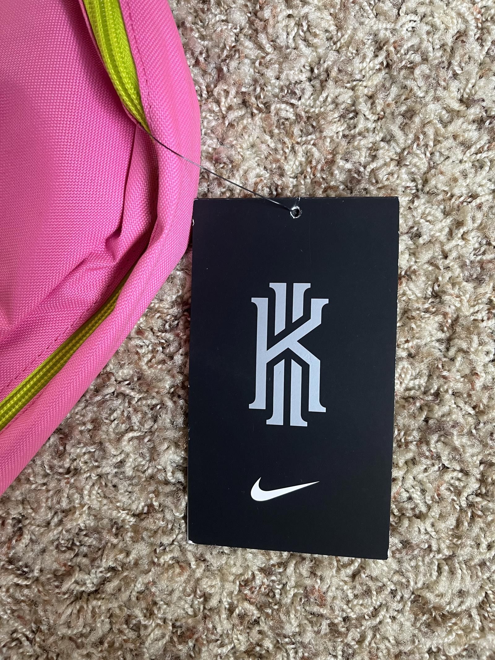 Nike Nike Kyrie x Spongebob Patrick Star Backpack Size ONE SIZE - 3 Thumbnail