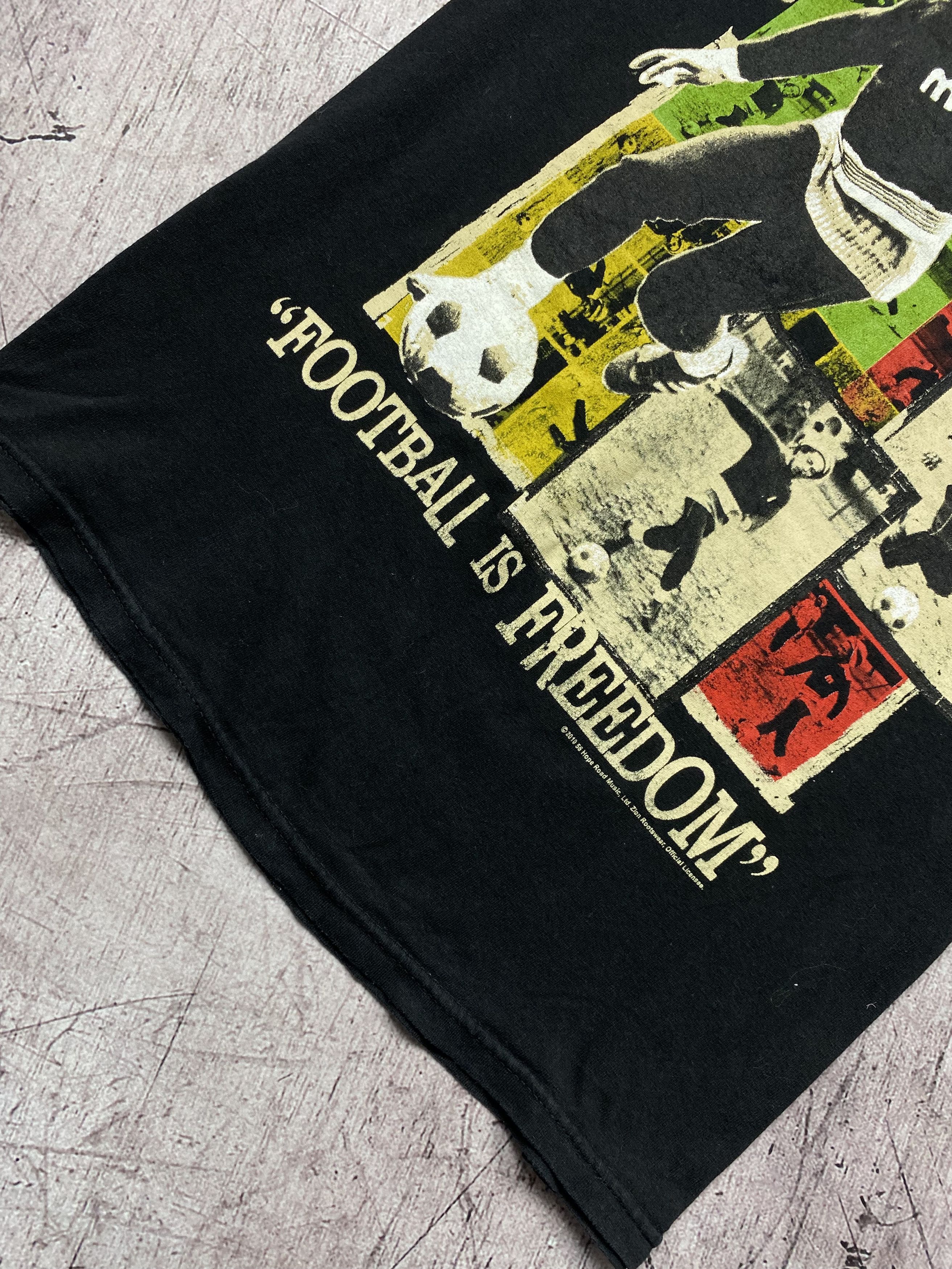 Bob Marley × Vintage Bob Marley Football is freedom 2010 Vintage t-shirt tee Size US L / EU 52-54 / 3 - 3 Thumbnail