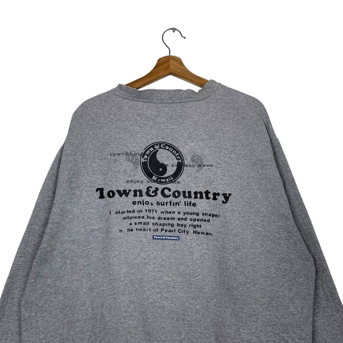 Japanese Brand Town & Country Surf Hawaii Crewneck Sweatshirt Size US XL / EU 56 / 4 - 8 Thumbnail