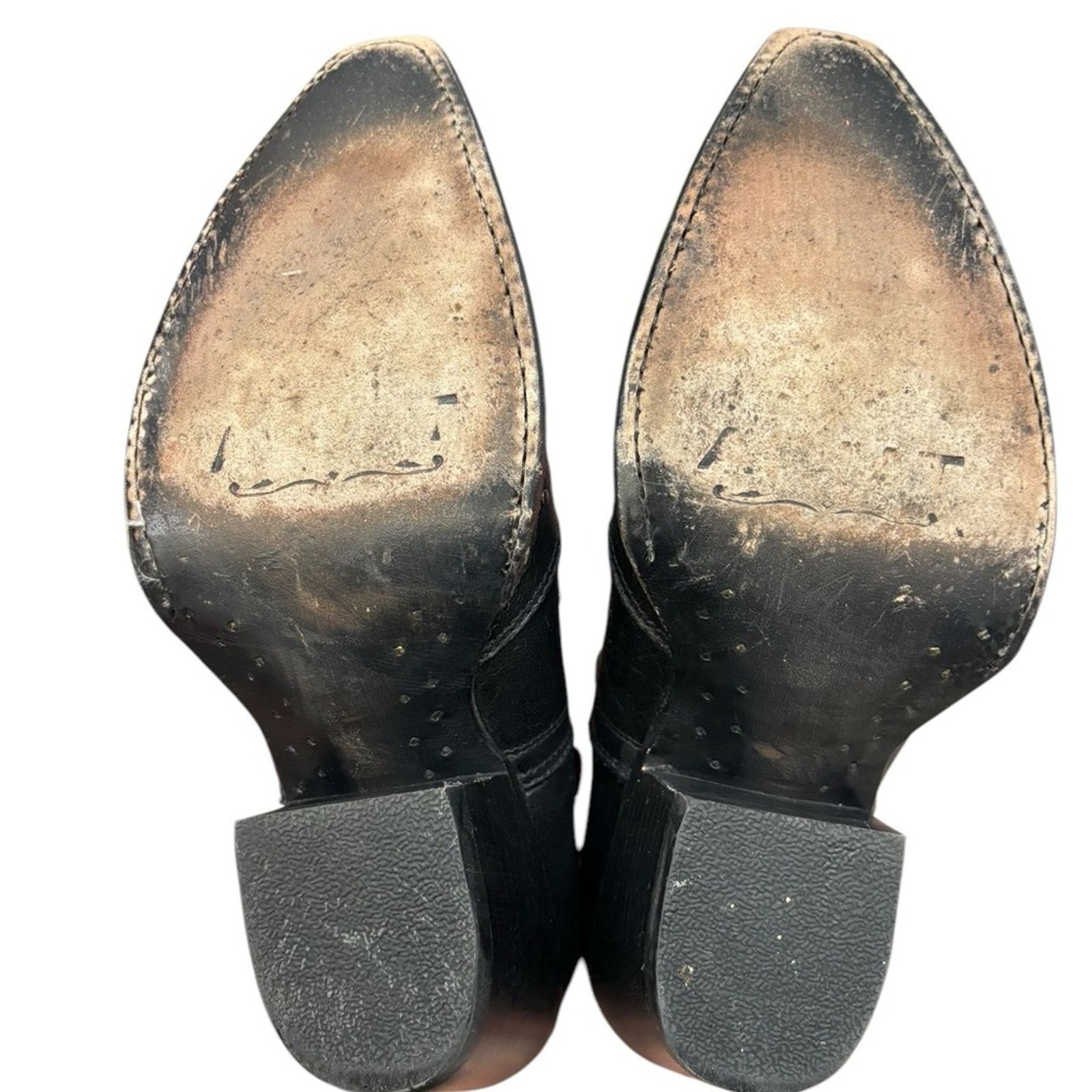 Ariat Ariat's women's black Dixon studded short Boots sz 8 Size US 8 / IT 38 - 5 Thumbnail